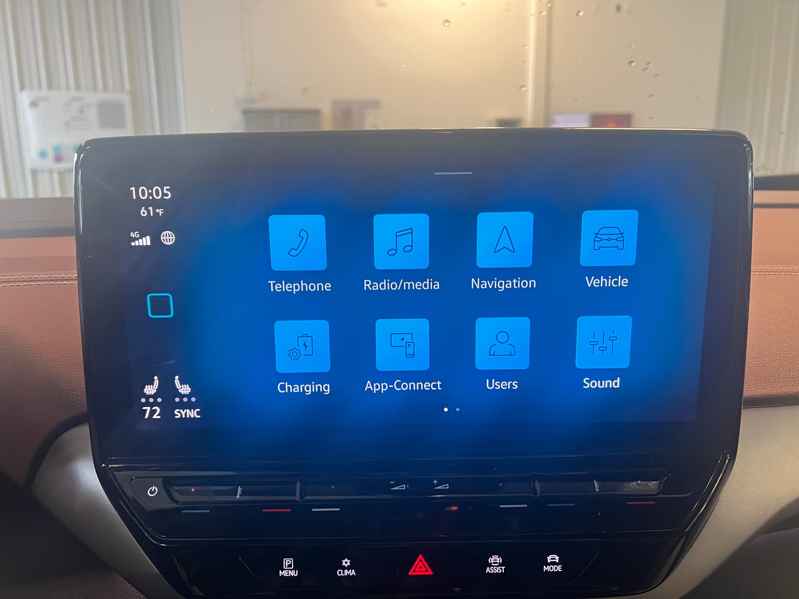 Thumbnail: 2023 Volkswagen ID.4 - 4