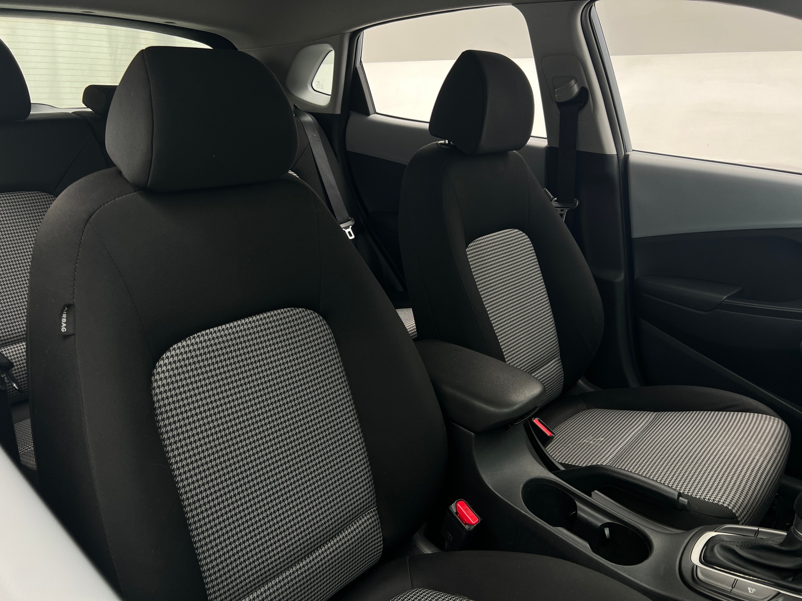 Thumbnail: 2020 Hyundai Kona - 2