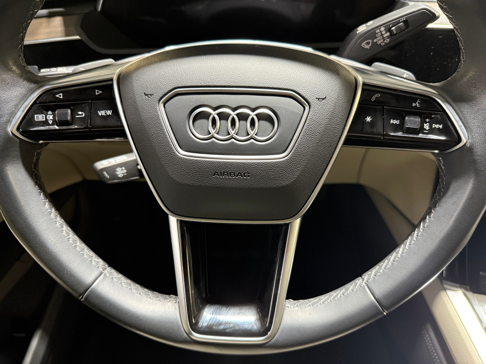 Thumbnail: 2024 Audi Q8 e-tron - 5