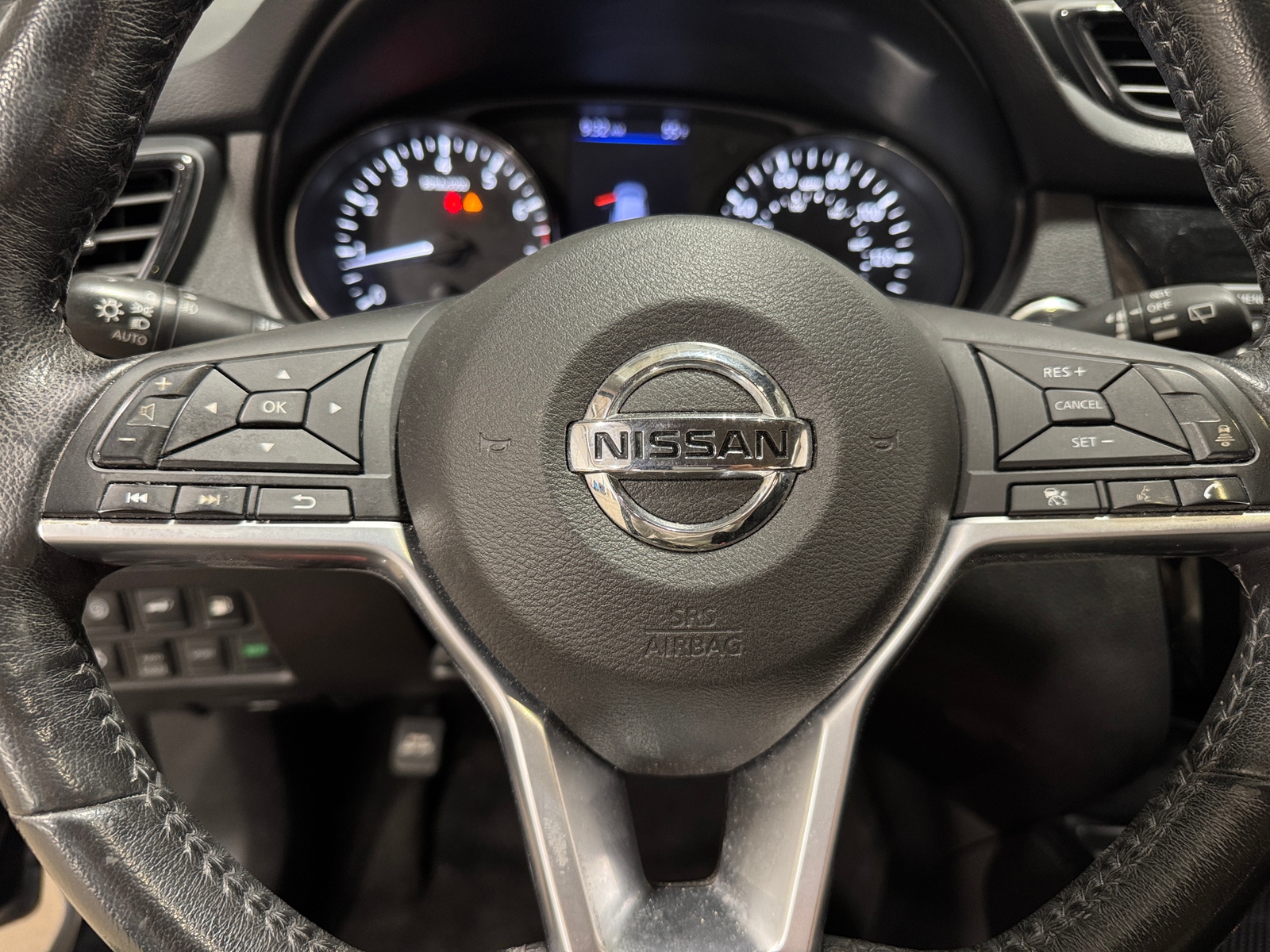 Thumbnail: 2018 Nissan Rogue - 4