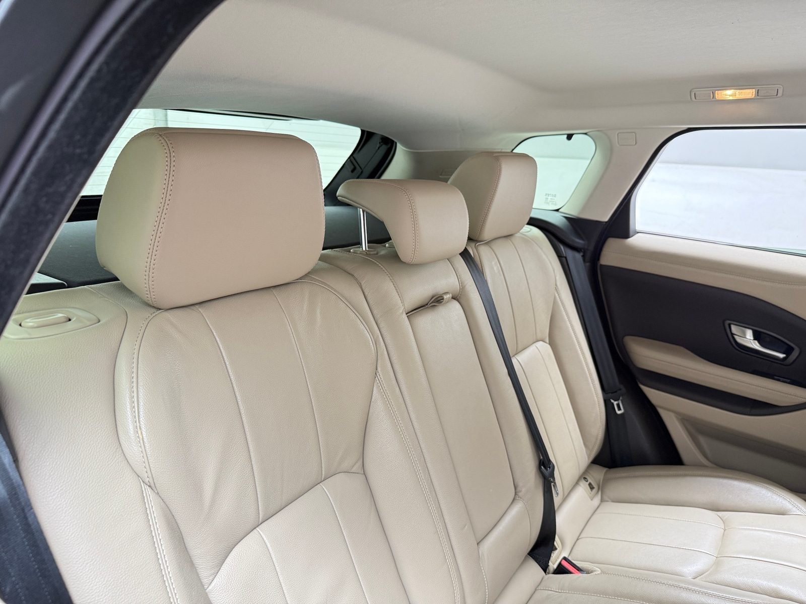Thumbnail: 2019 Land Rover Range Rover Evoque - 5