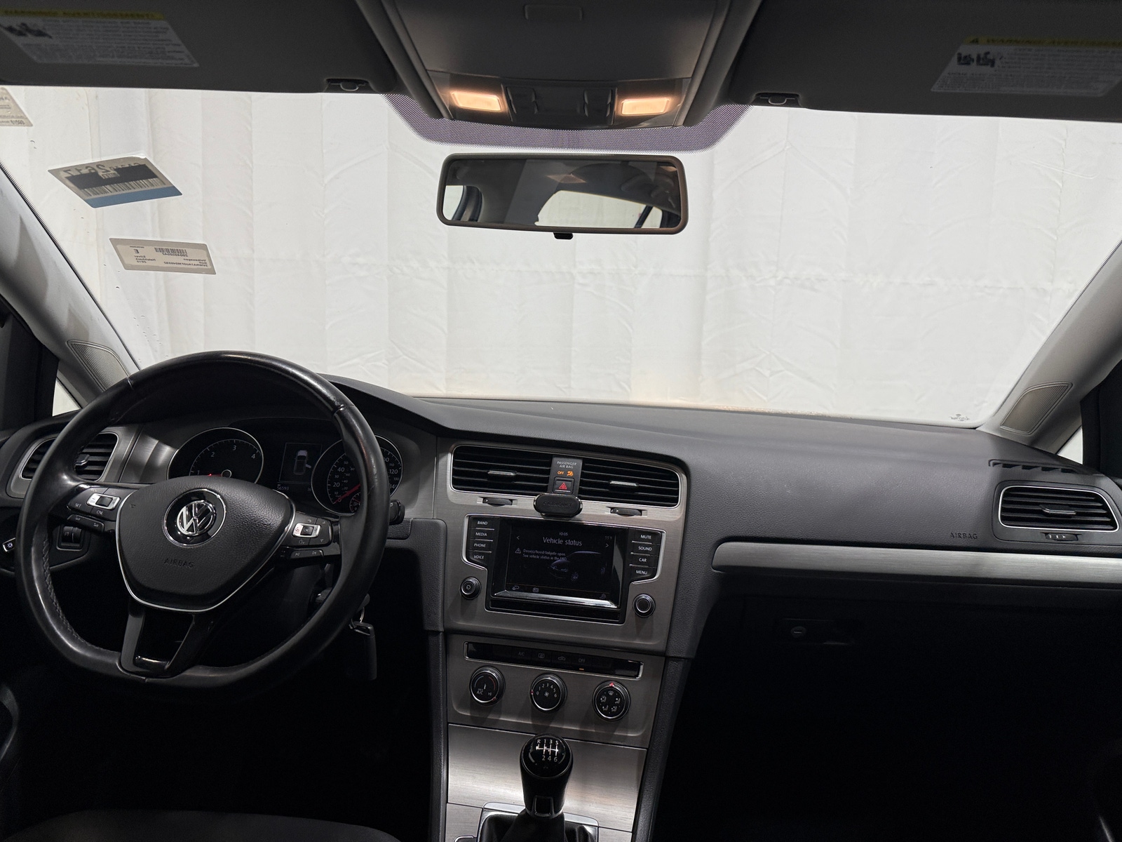 Thumbnail: 2015 Volkswagen Golf - 2