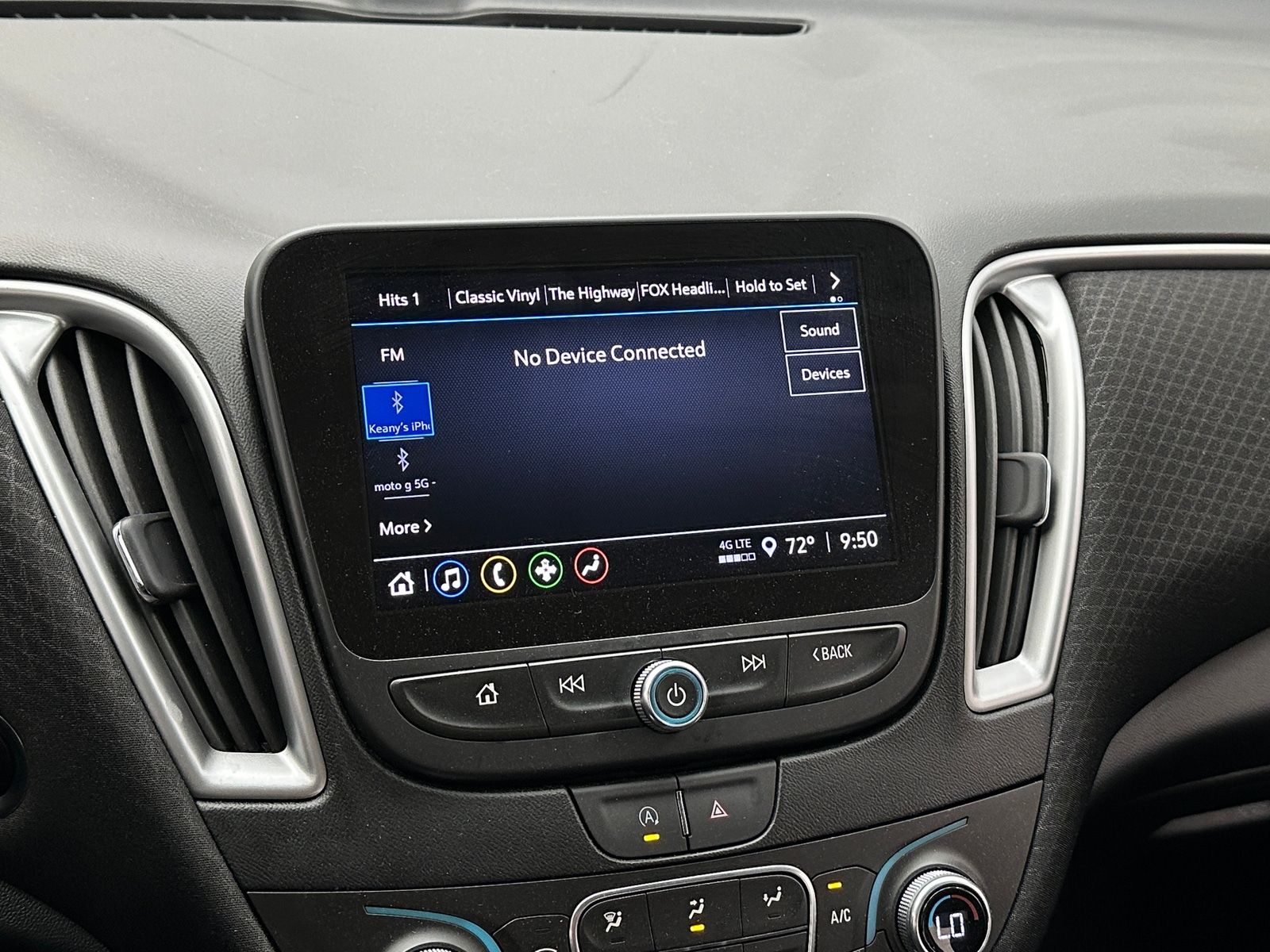 Thumbnail: 2024 Chevrolet Malibu - 4