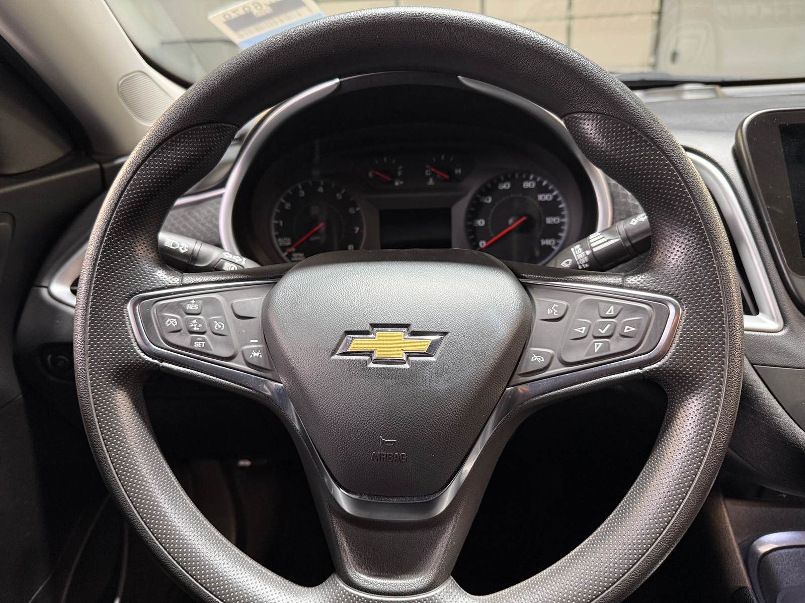 Thumbnail: 2023 Chevrolet Malibu - 5