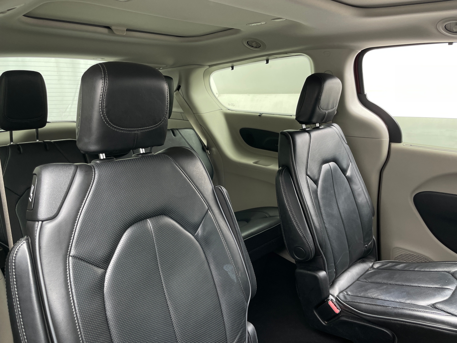 Thumbnail: 2020 Chrysler Pacifica - 5