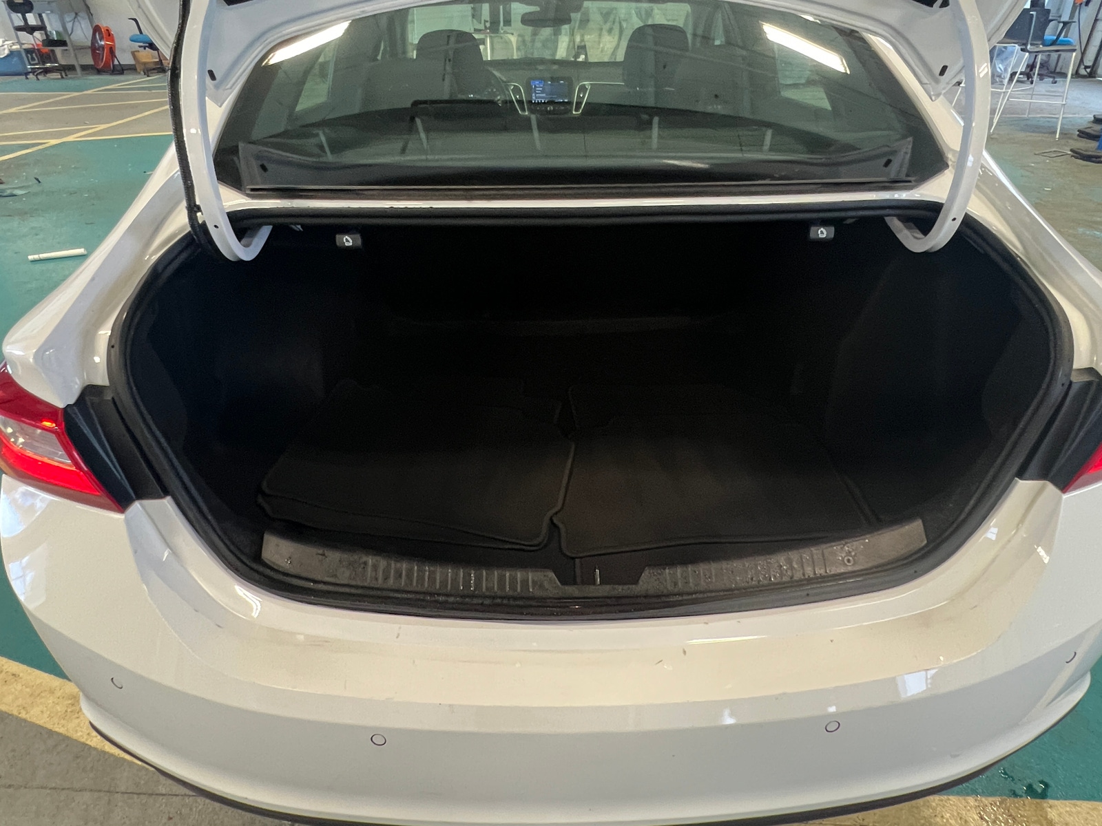 Thumbnail: 2024 Chevrolet Malibu - 7