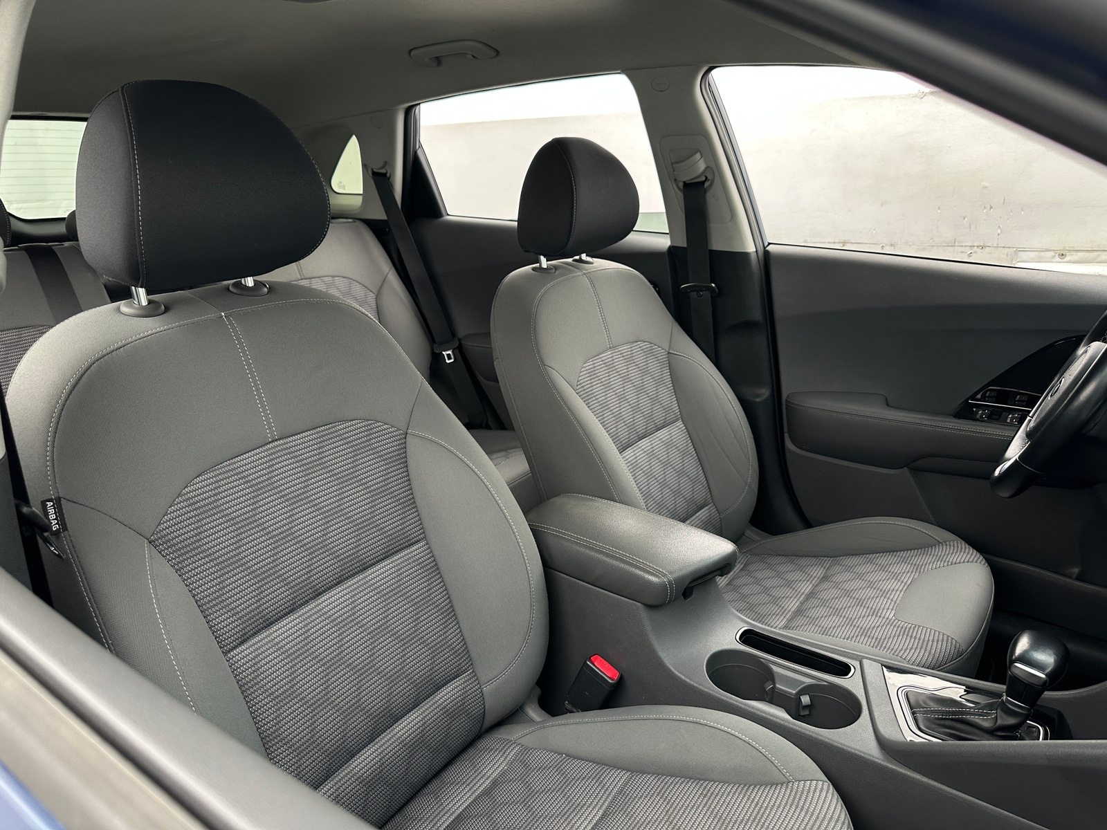Thumbnail: 2020 Kia Niro - 2