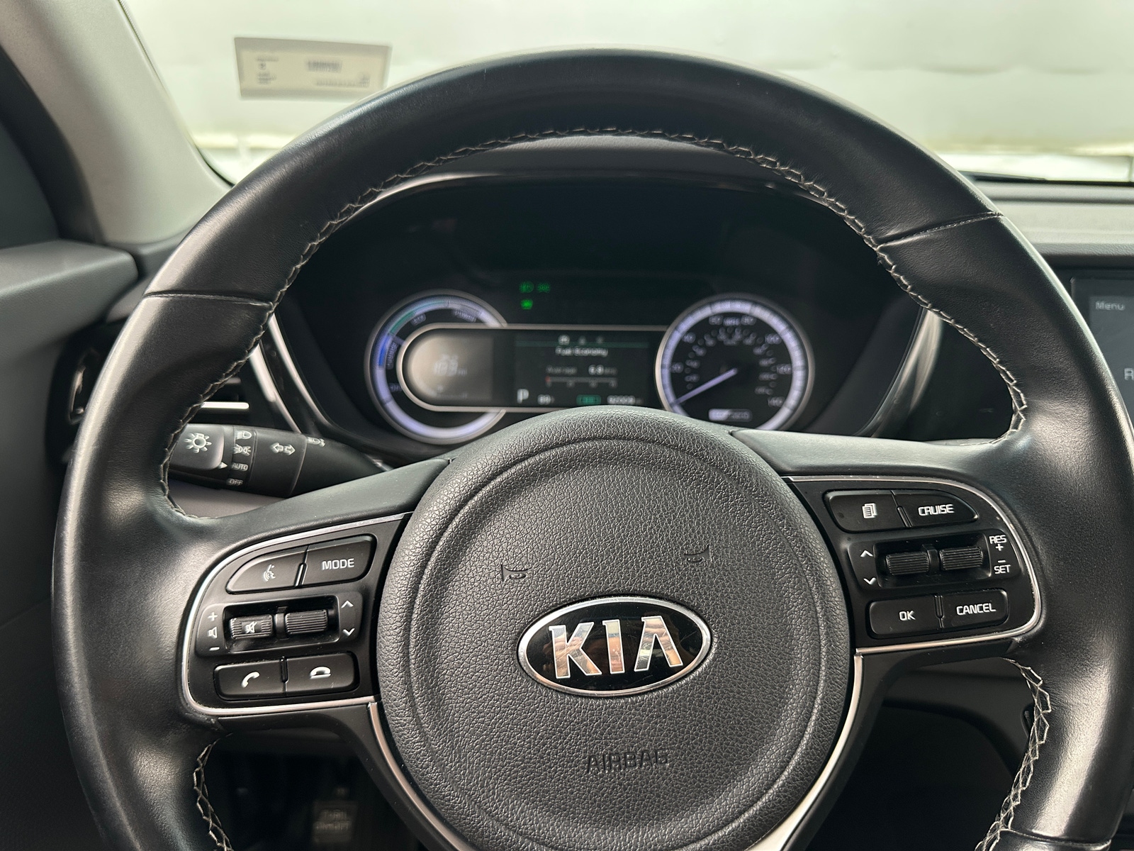 Thumbnail: 2020 Kia Niro - 5
