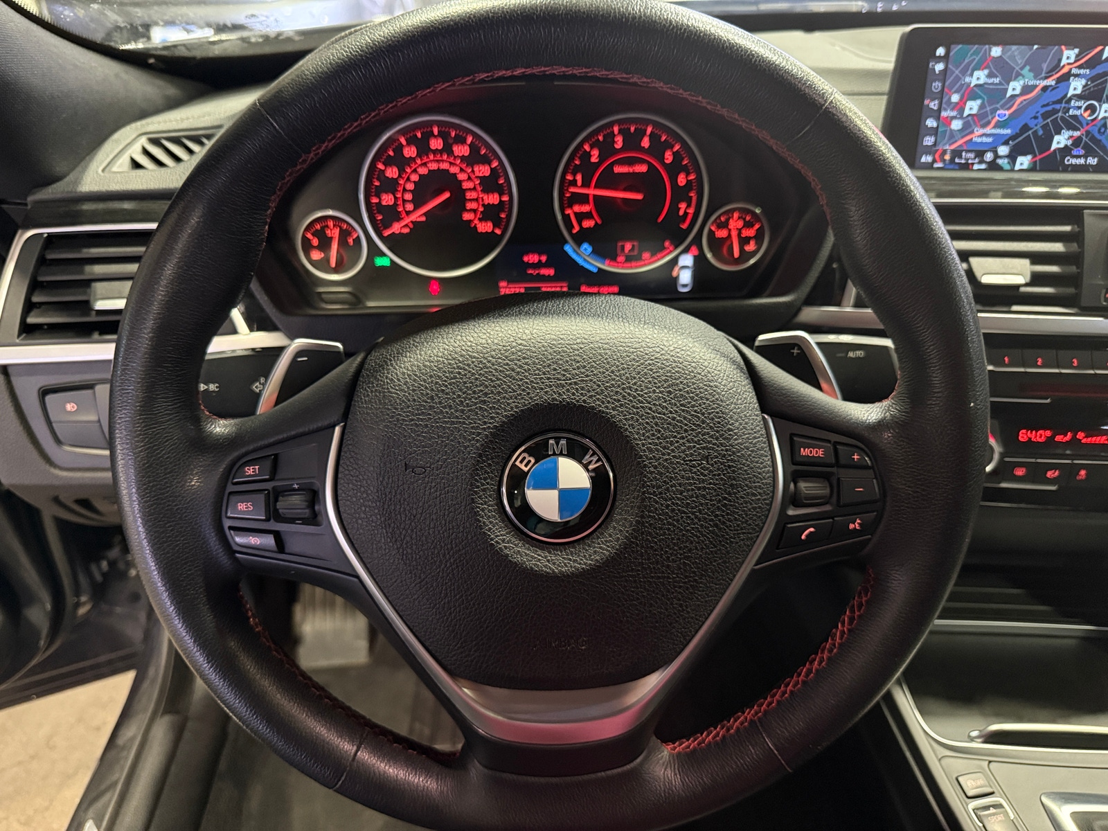 Thumbnail: 2018 BMW 3 Series - 4