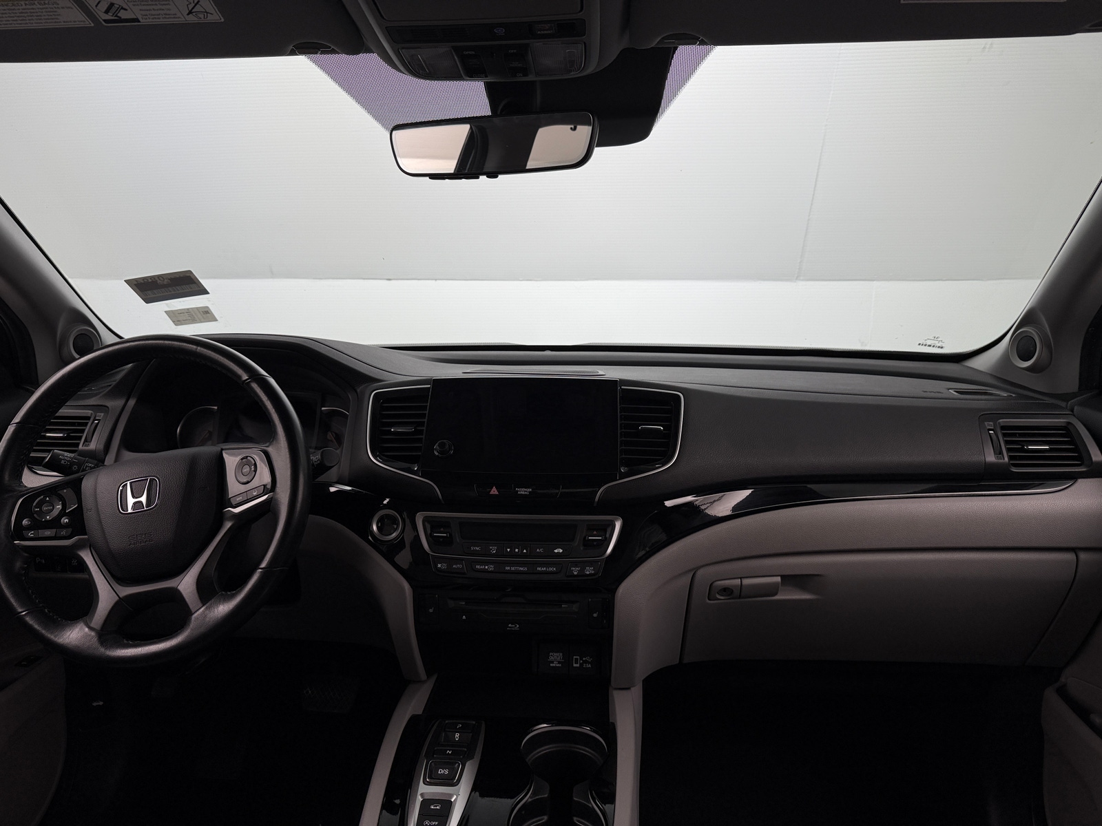 Thumbnail: 2019 Honda Pilot - 2