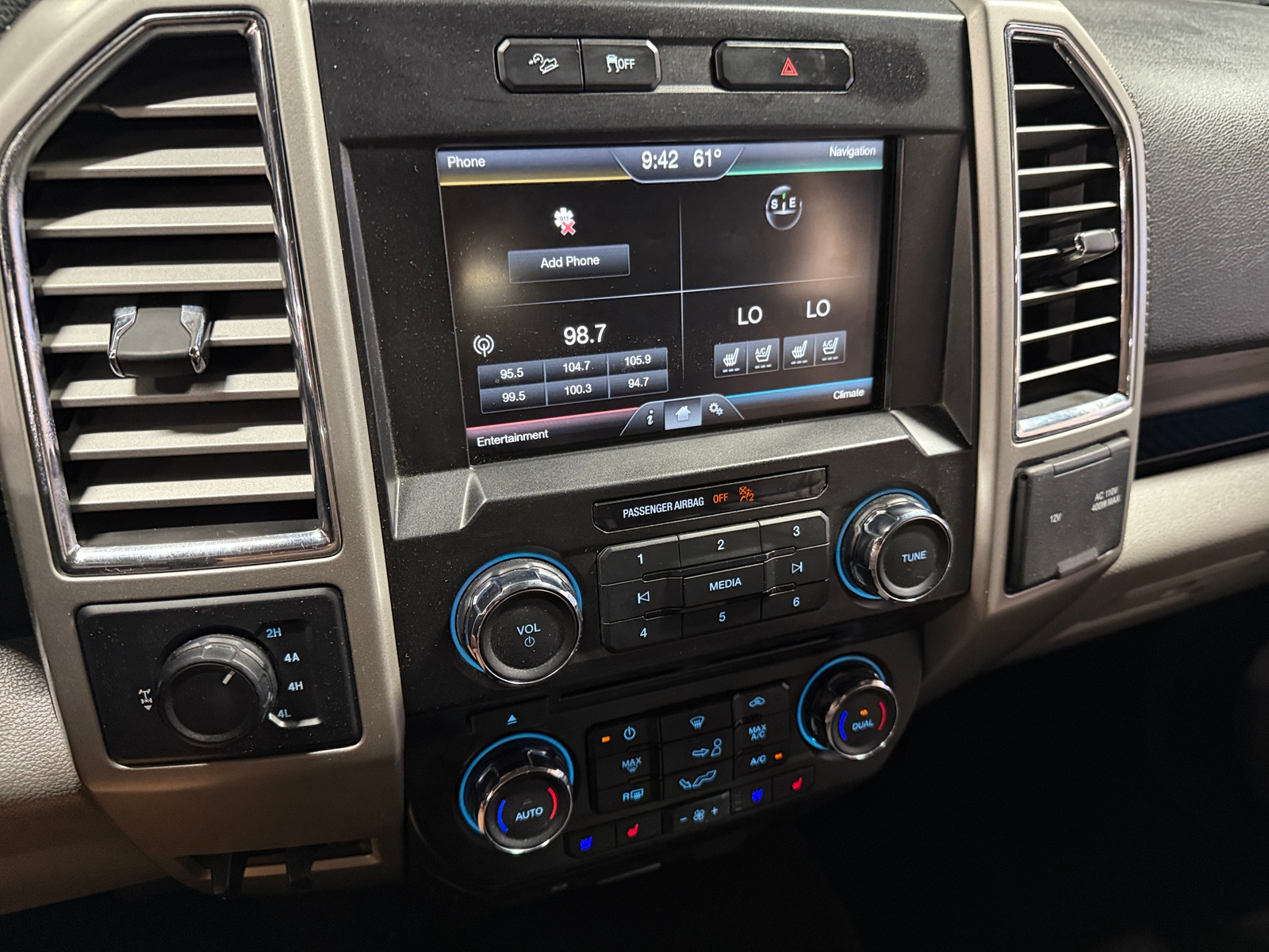 Thumbnail: 2015 Ford Econoline - 3