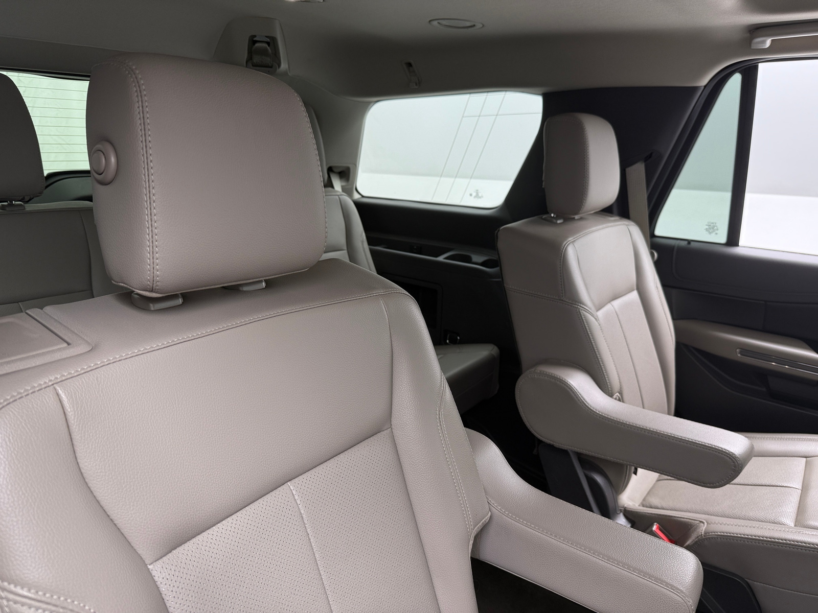 Thumbnail: 2020 Ford Expedition - 5