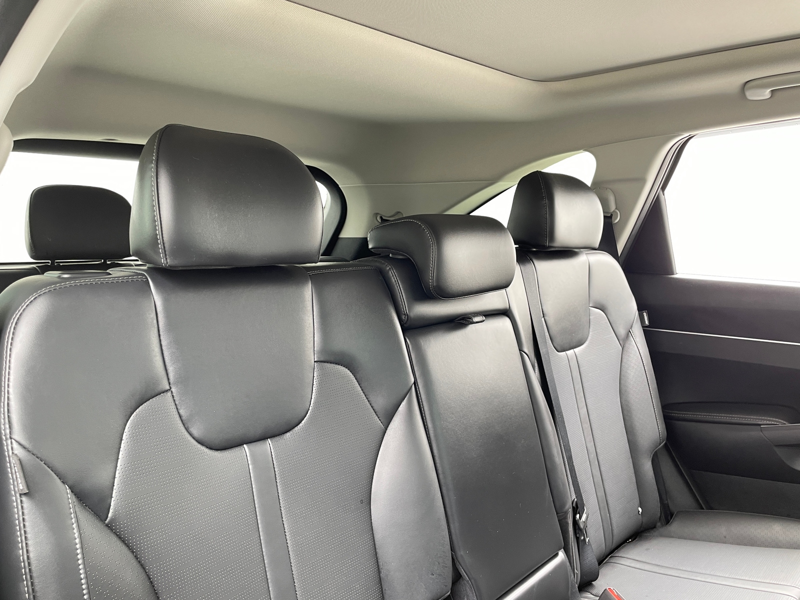 Thumbnail: 2024 Kia Sorento - 5