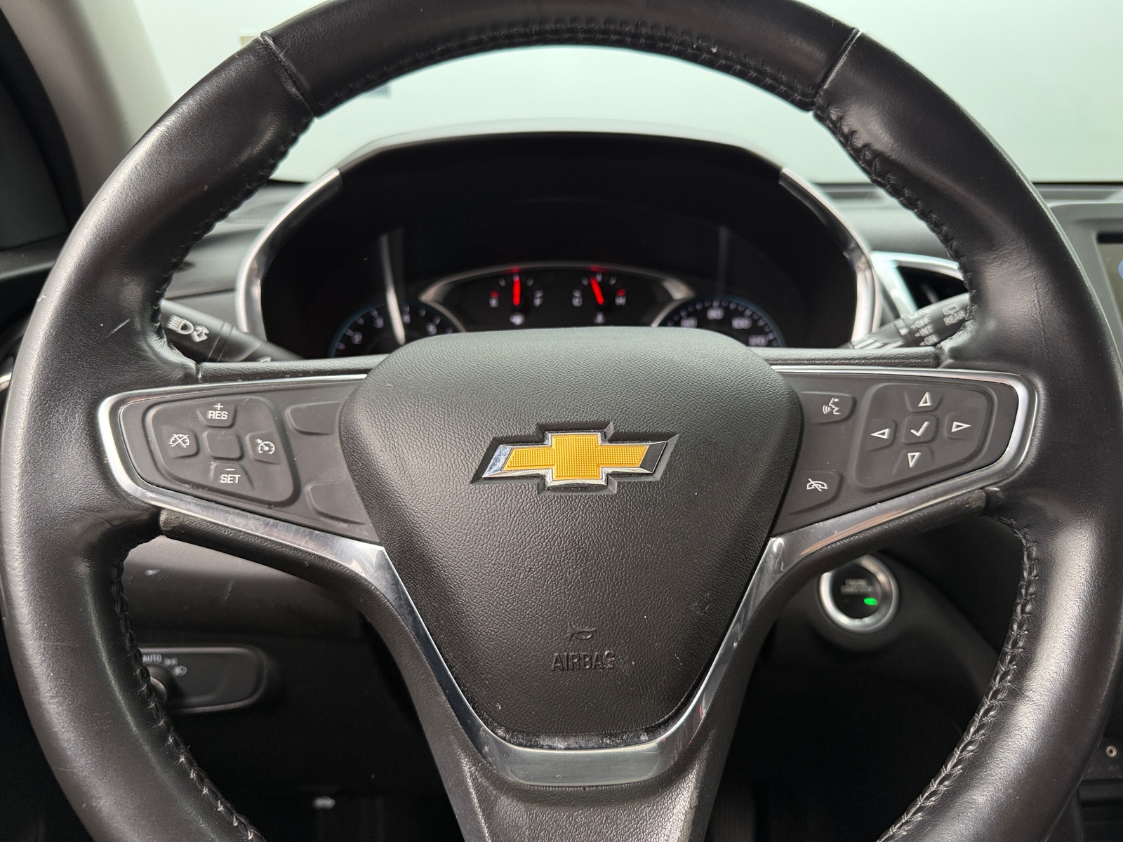 Thumbnail: 2019 Chevrolet Equinox - 5