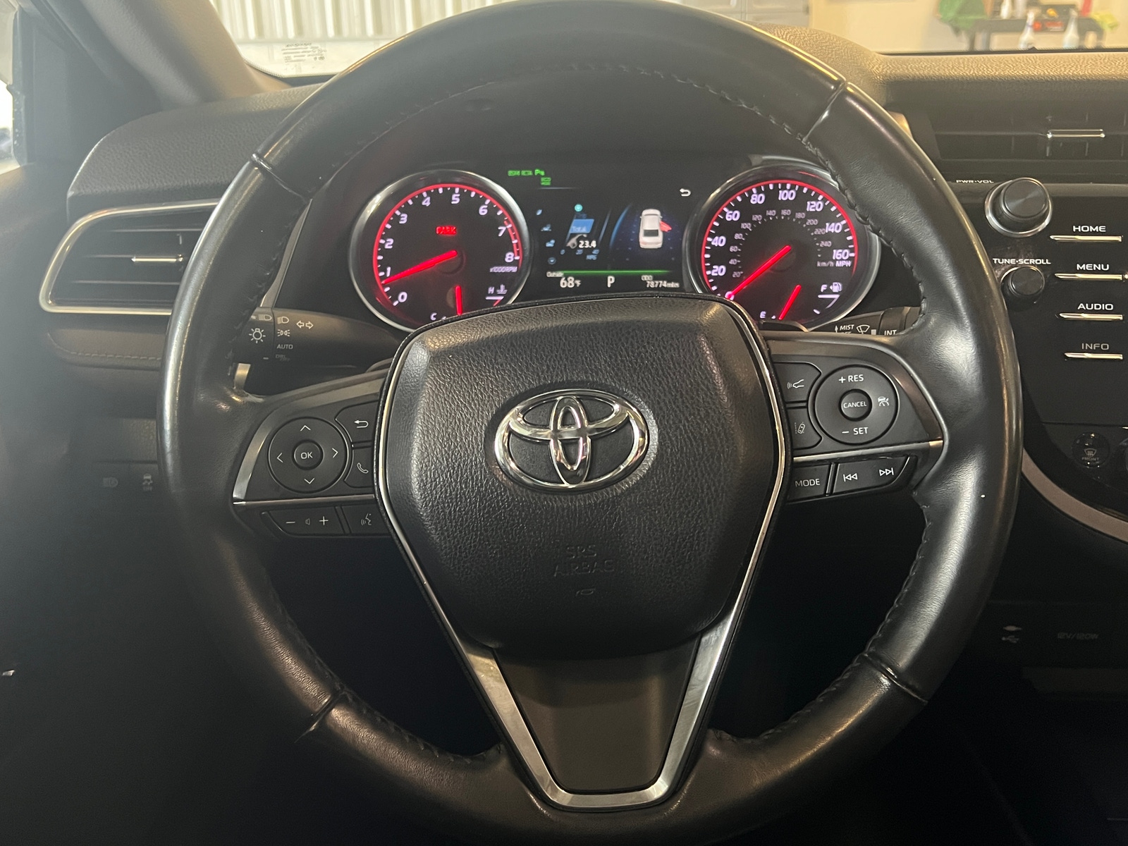 Thumbnail: 2018 Toyota Camry - 4