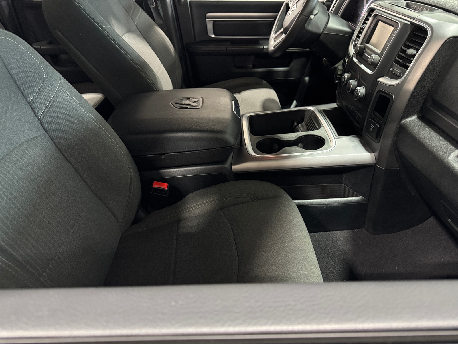 Thumbnail: 2021 RAM 1500 Classic - 2