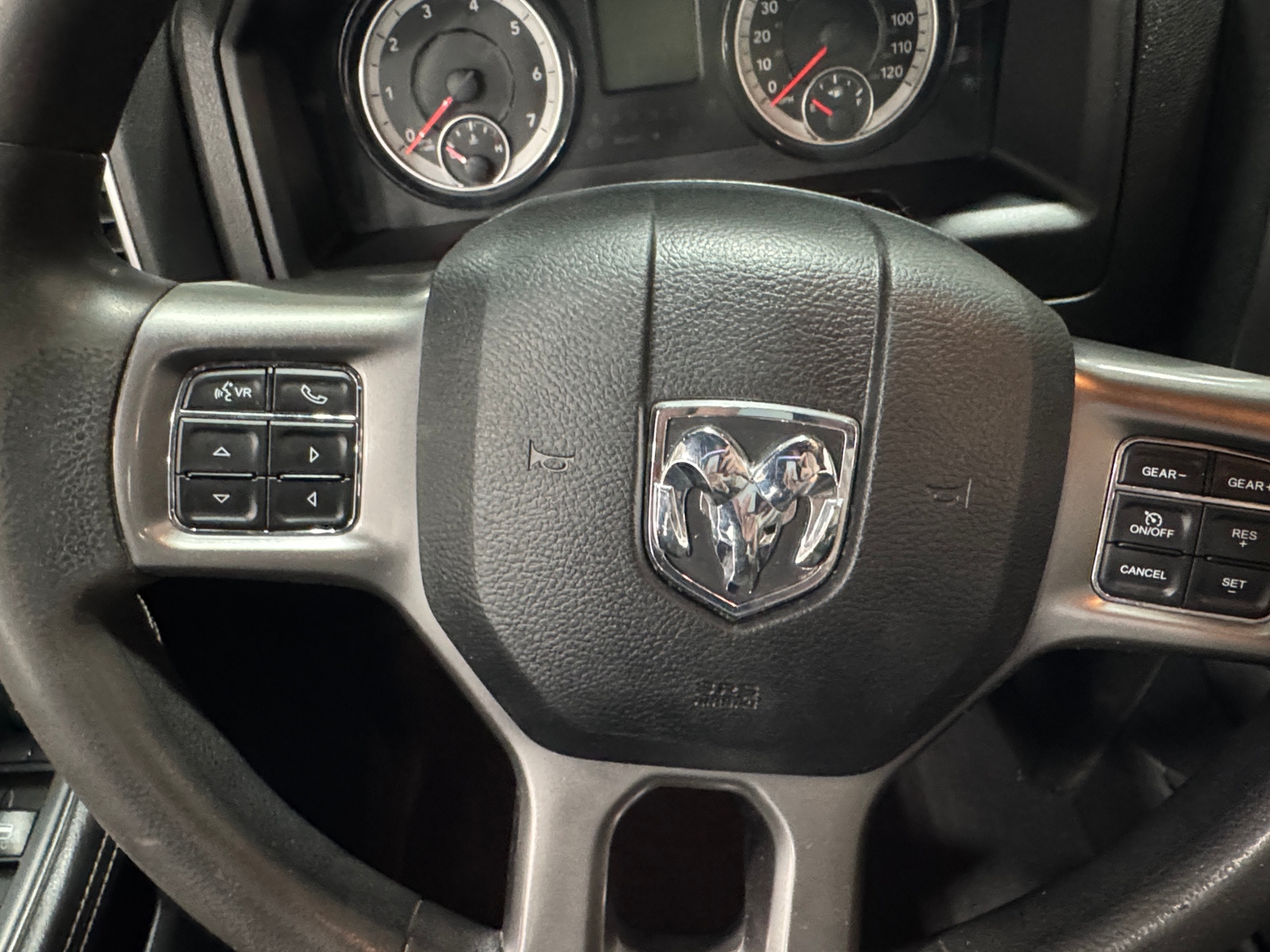 Thumbnail: 2021 RAM 1500 Classic - 5