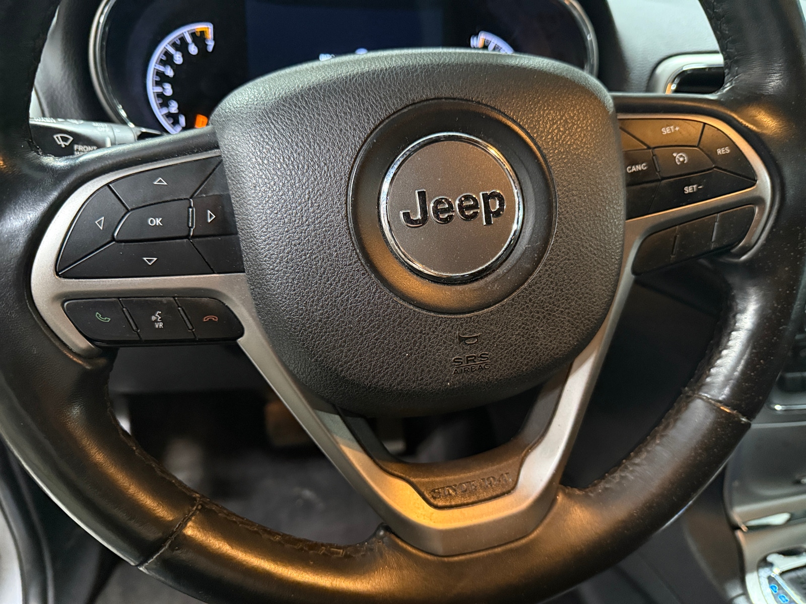Thumbnail: 2018 Jeep Grand Cherokee - 5