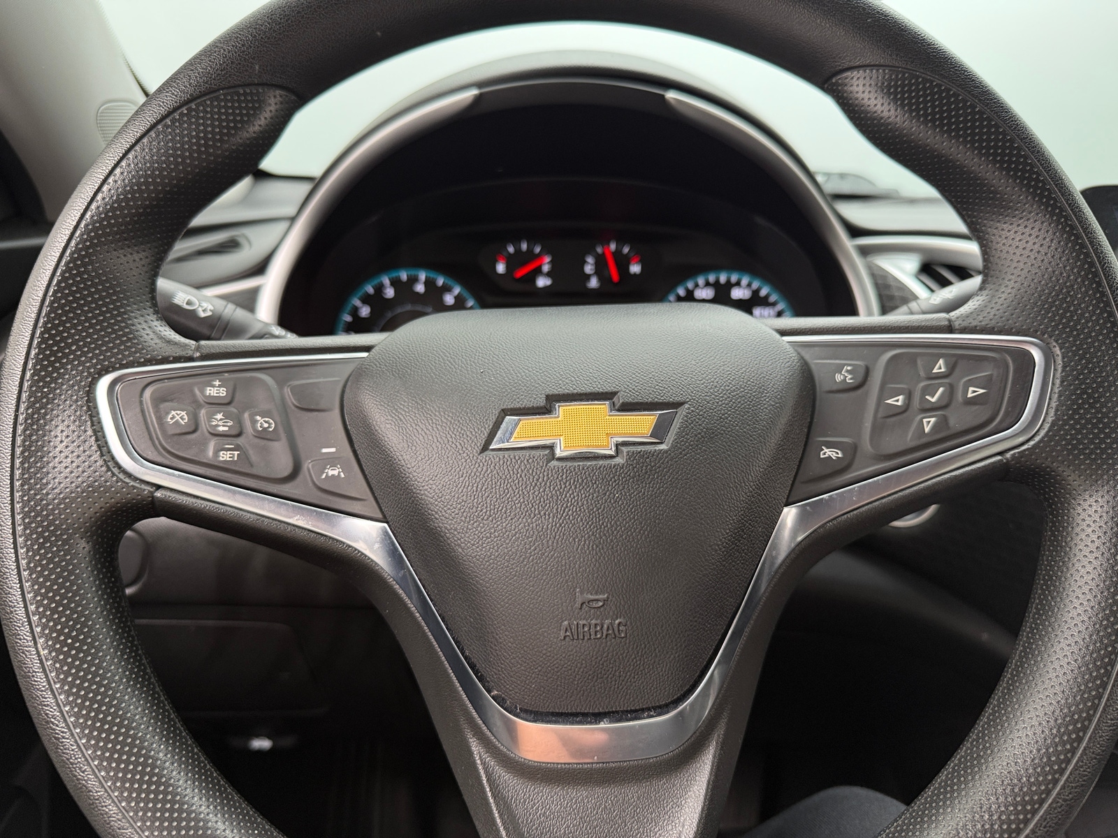 Thumbnail: 2024 Chevrolet Malibu - 5