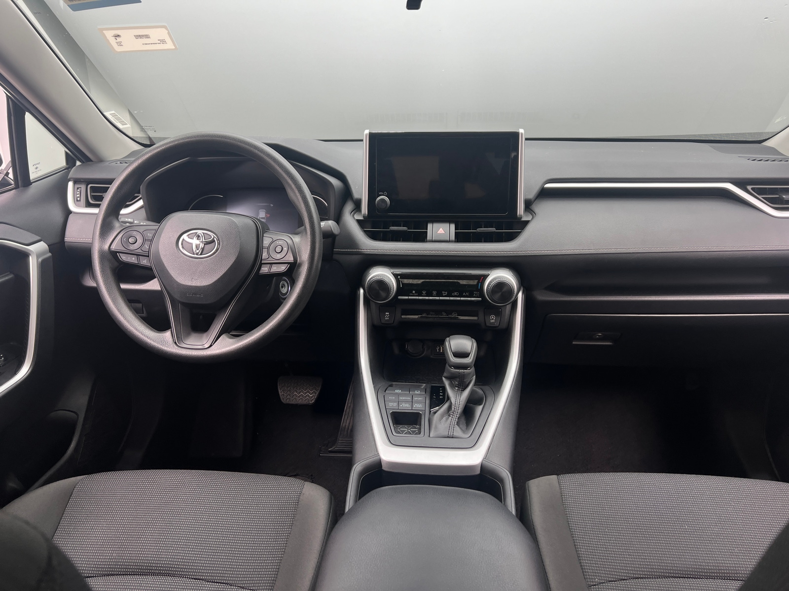 Thumbnail: 2024 Toyota RAV4 - 3