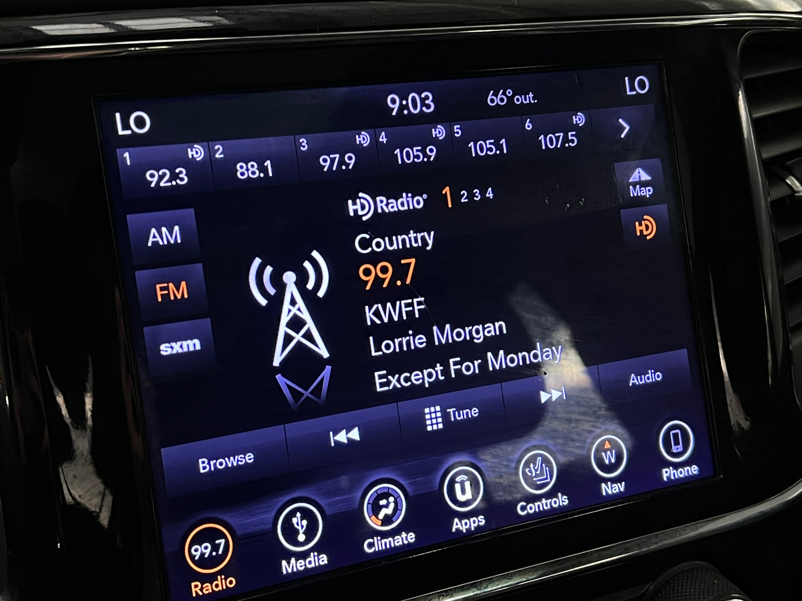 Thumbnail: 2019 Jeep Grand Cherokee - 3