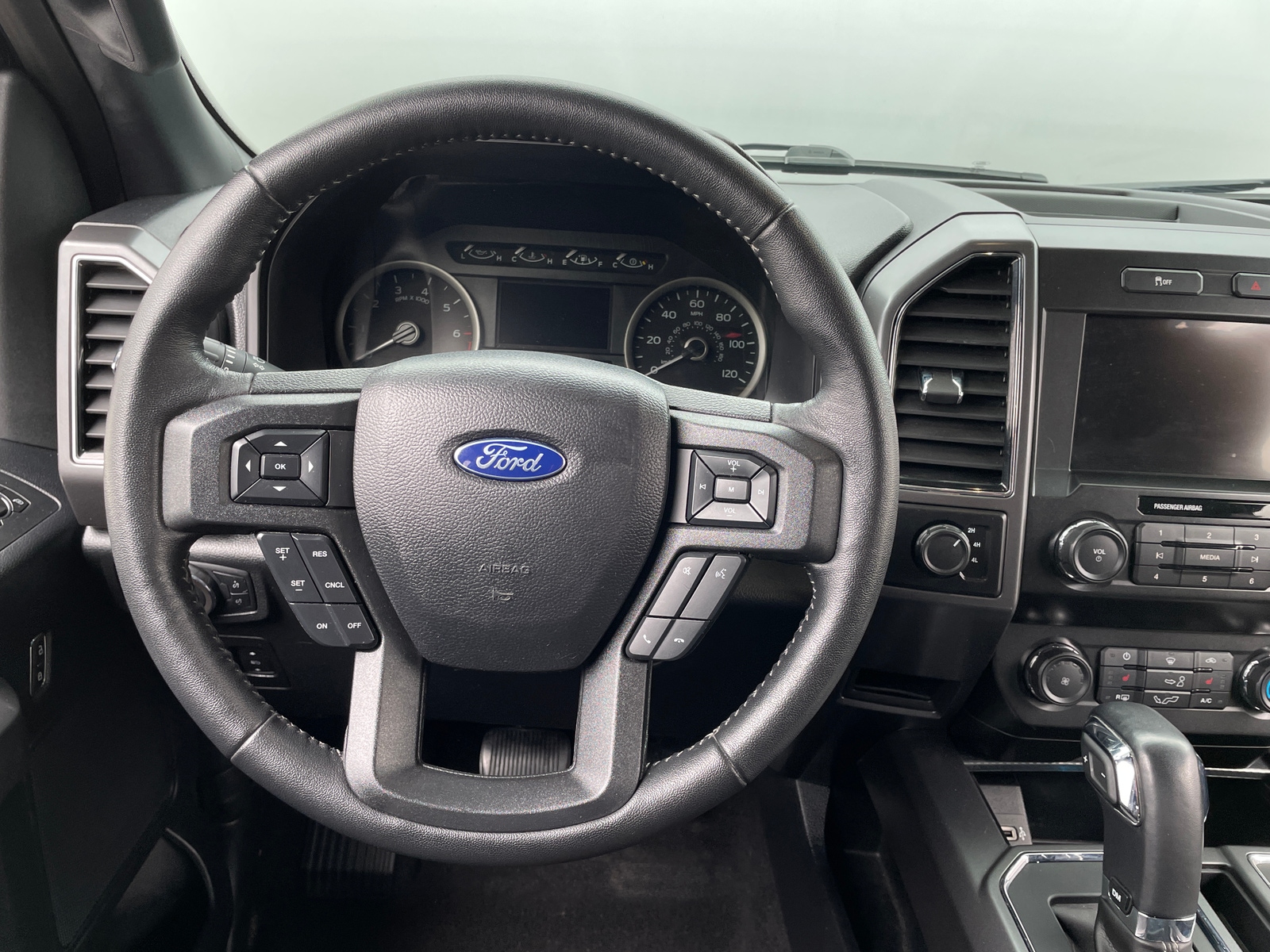 Thumbnail: 2020 Ford Econoline - 5