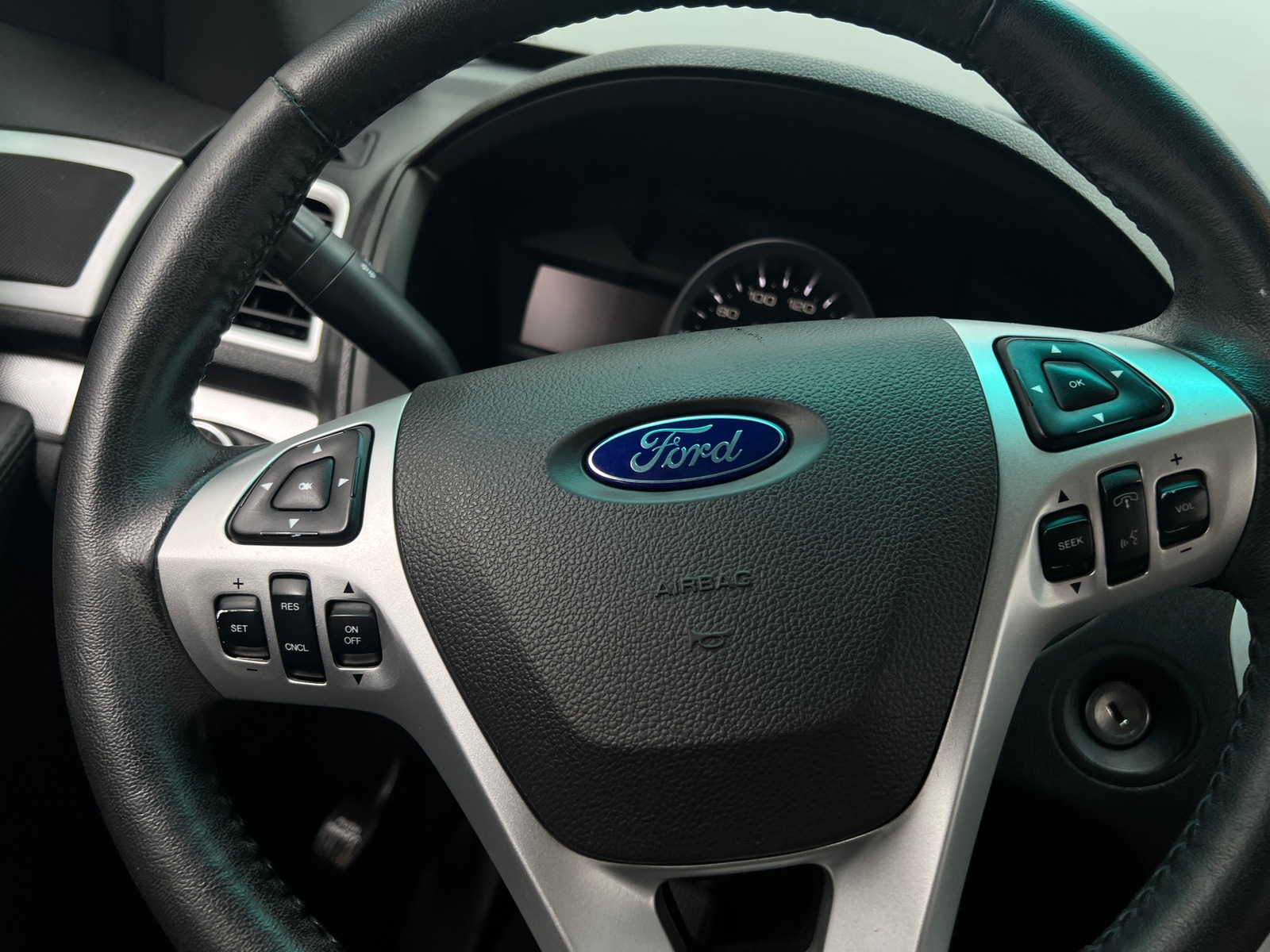 Thumbnail: 2015 Ford Explorer - 4