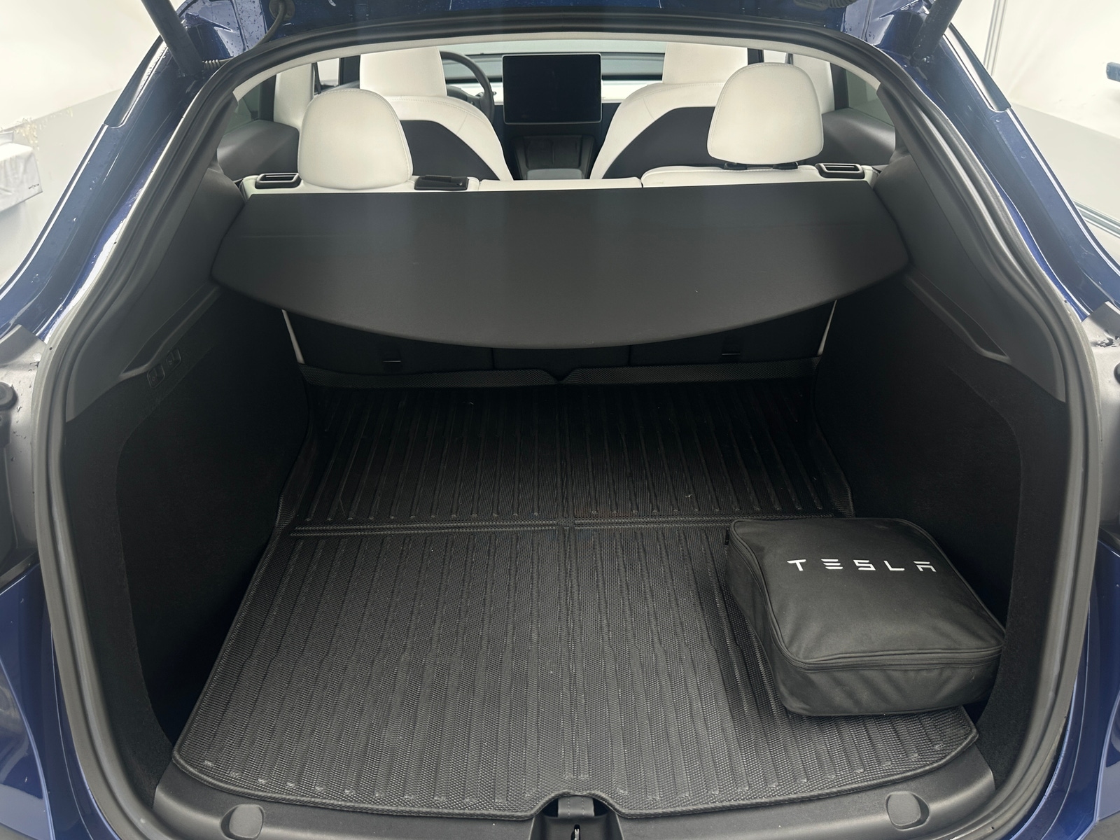 Thumbnail: 2023 Tesla Model Y - 5