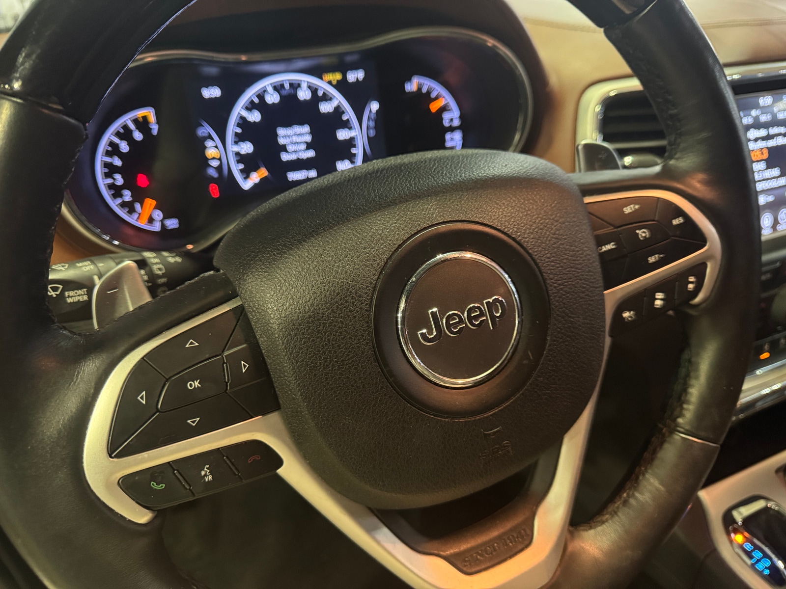 Thumbnail: 2018 Jeep Grand Cherokee - 4
