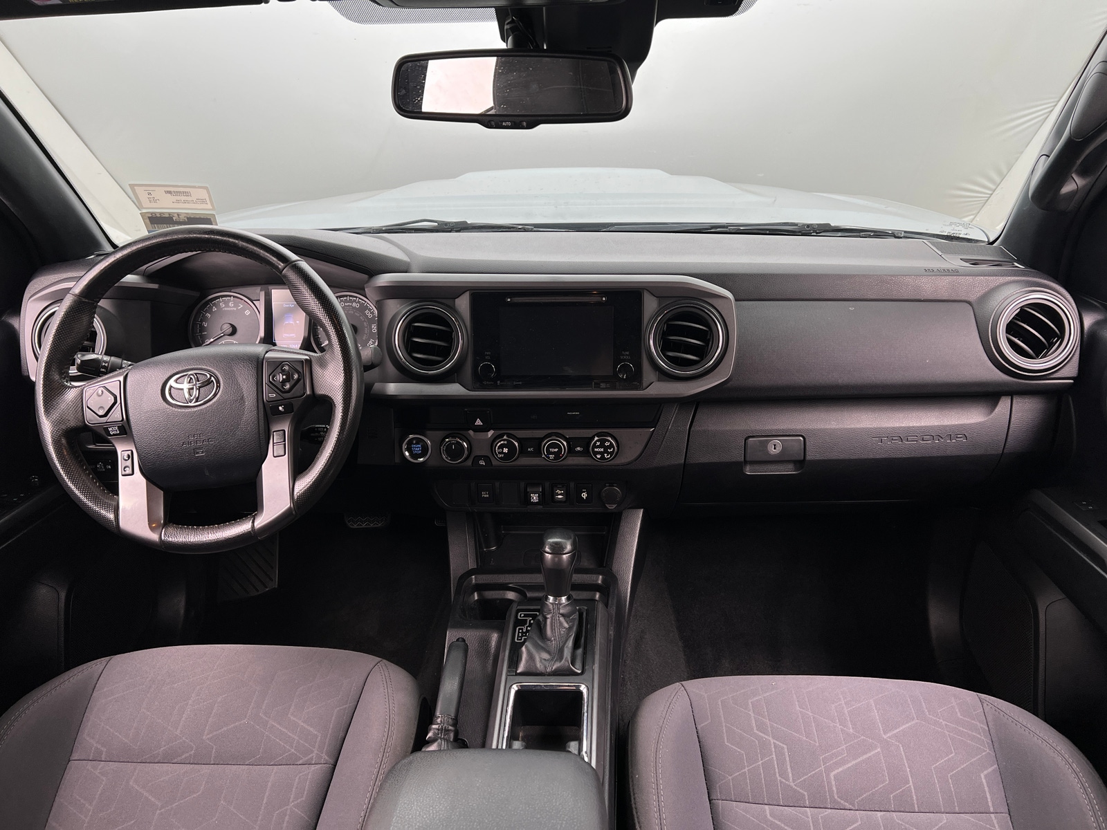 Thumbnail: 2019 Toyota Tacoma - 3