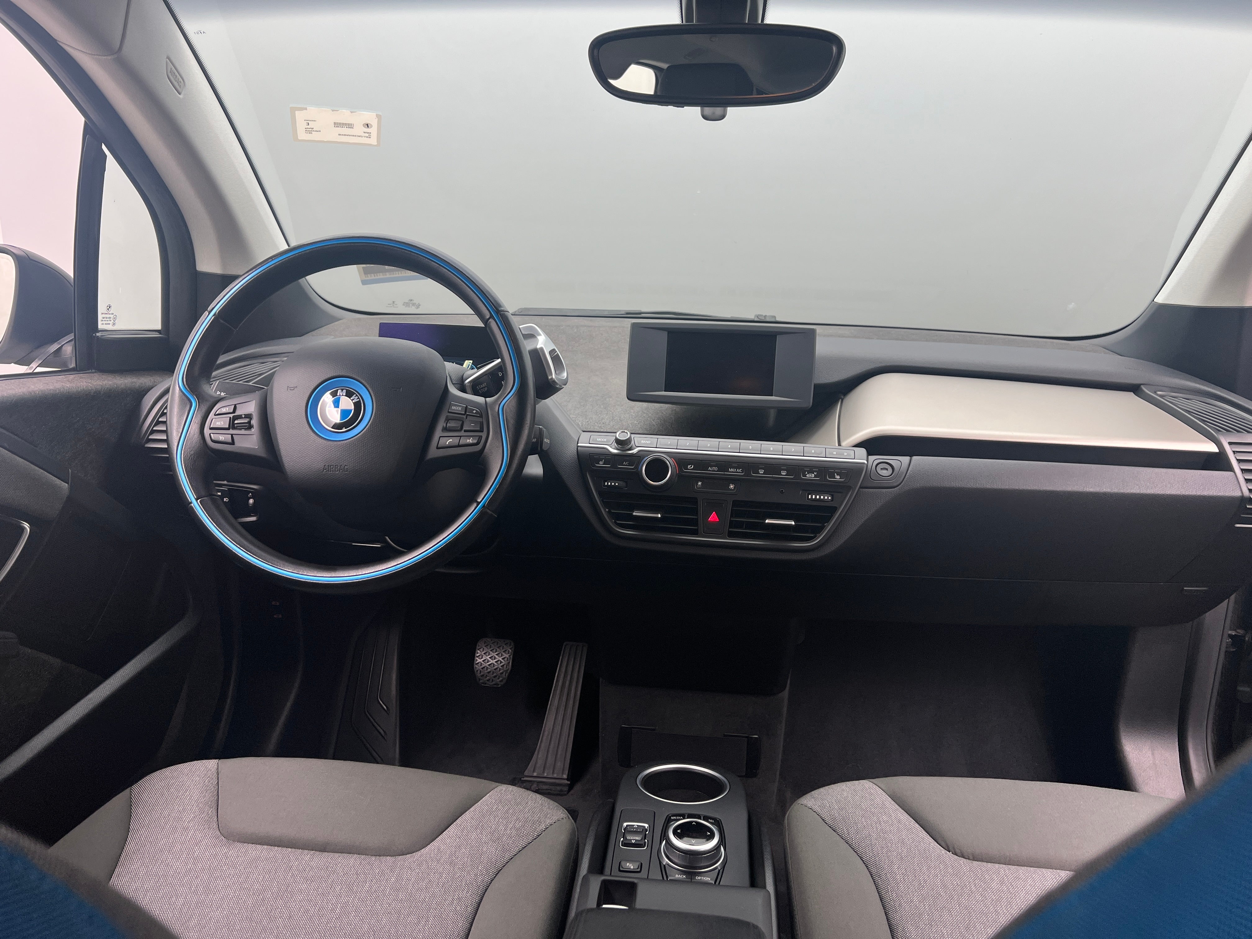Used 2017 BMW i3 Base with VIN WBY1Z6C34HV949440 for sale in Oak Creek, WI