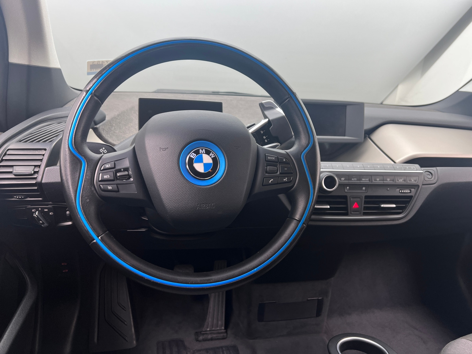Thumbnail: 2017 BMW i3 - 5