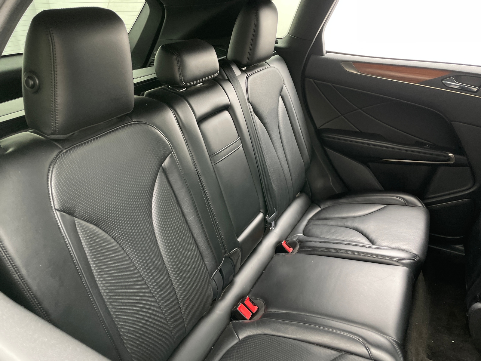 Thumbnail: 2016 Lincoln MKC - 5