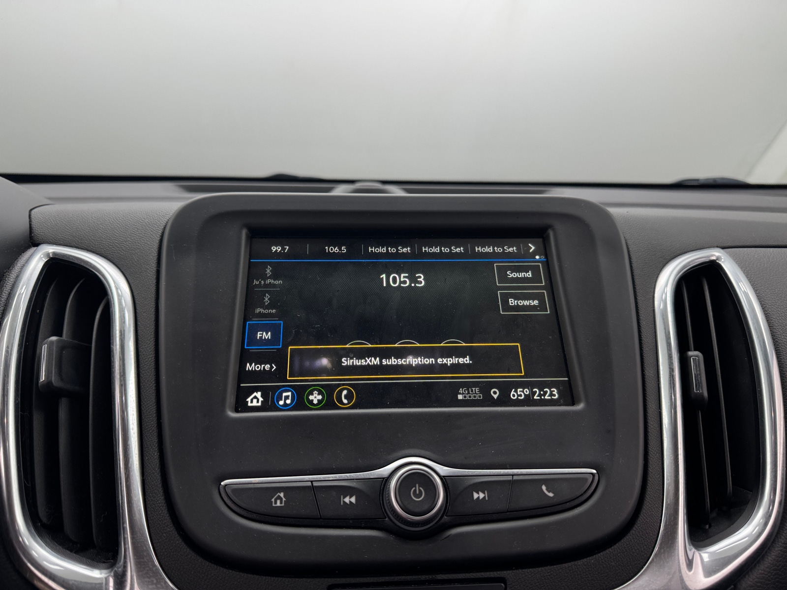 Thumbnail: 2019 Chevrolet Equinox - 4