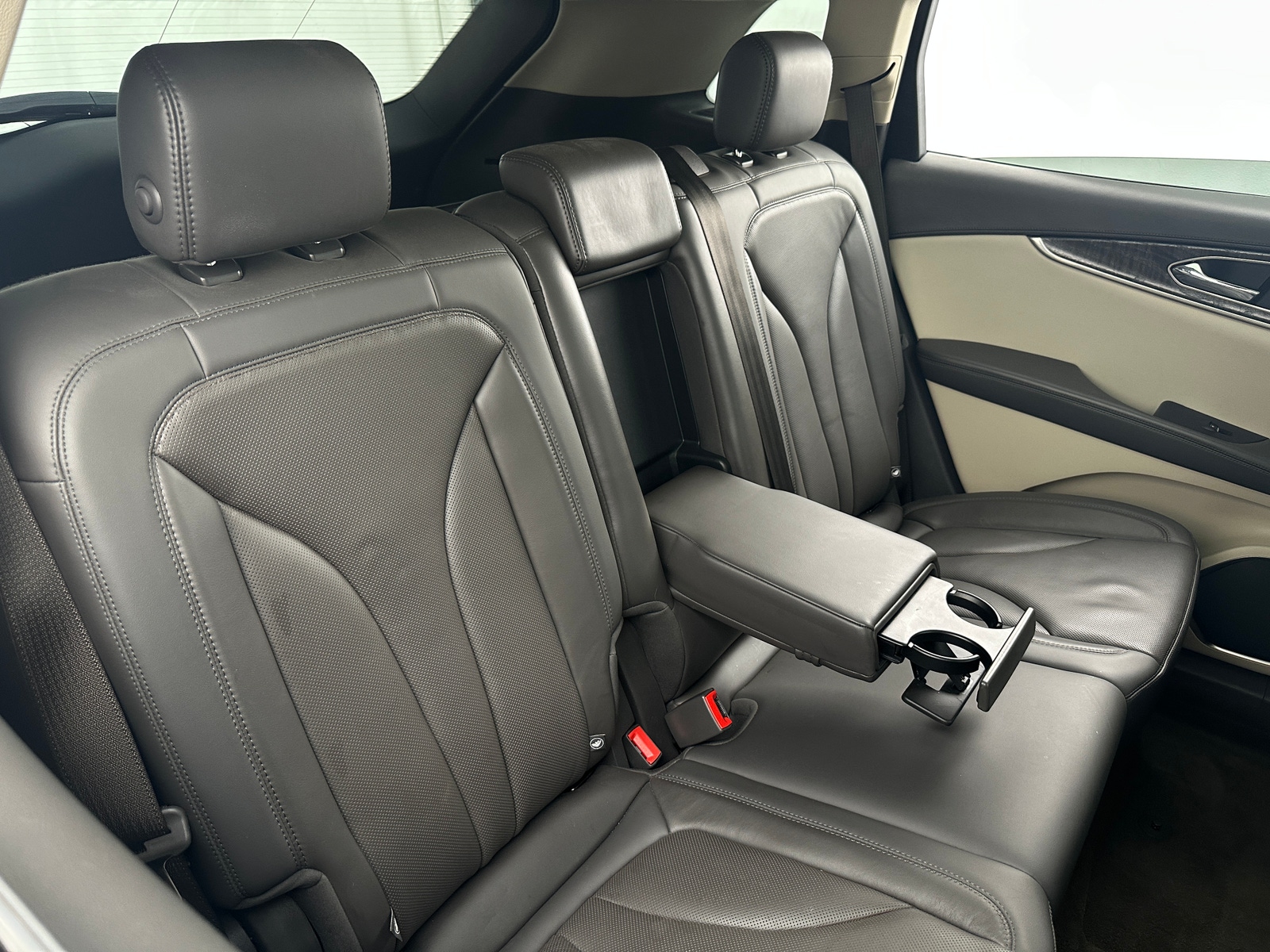 Thumbnail: 2019 Lincoln Nautilus - 5