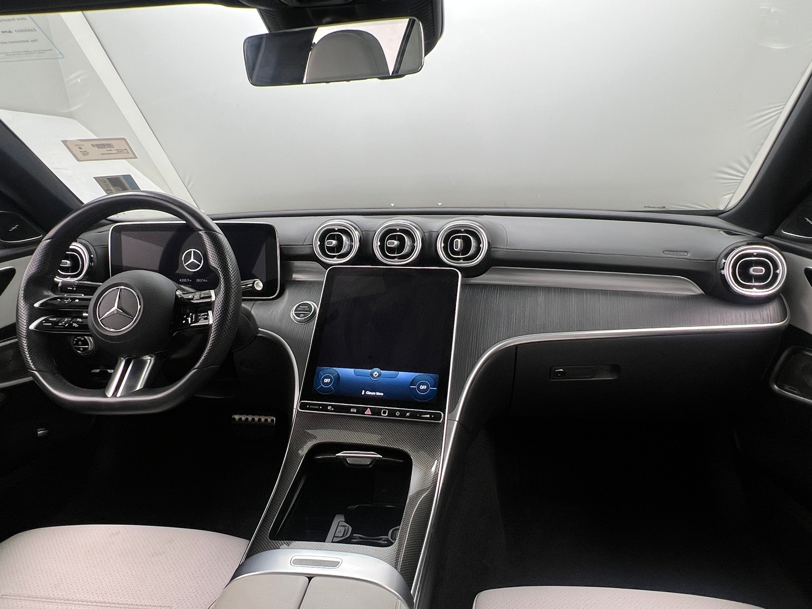 Thumbnail: 2022 Mercedes-Benz C-Class - 2