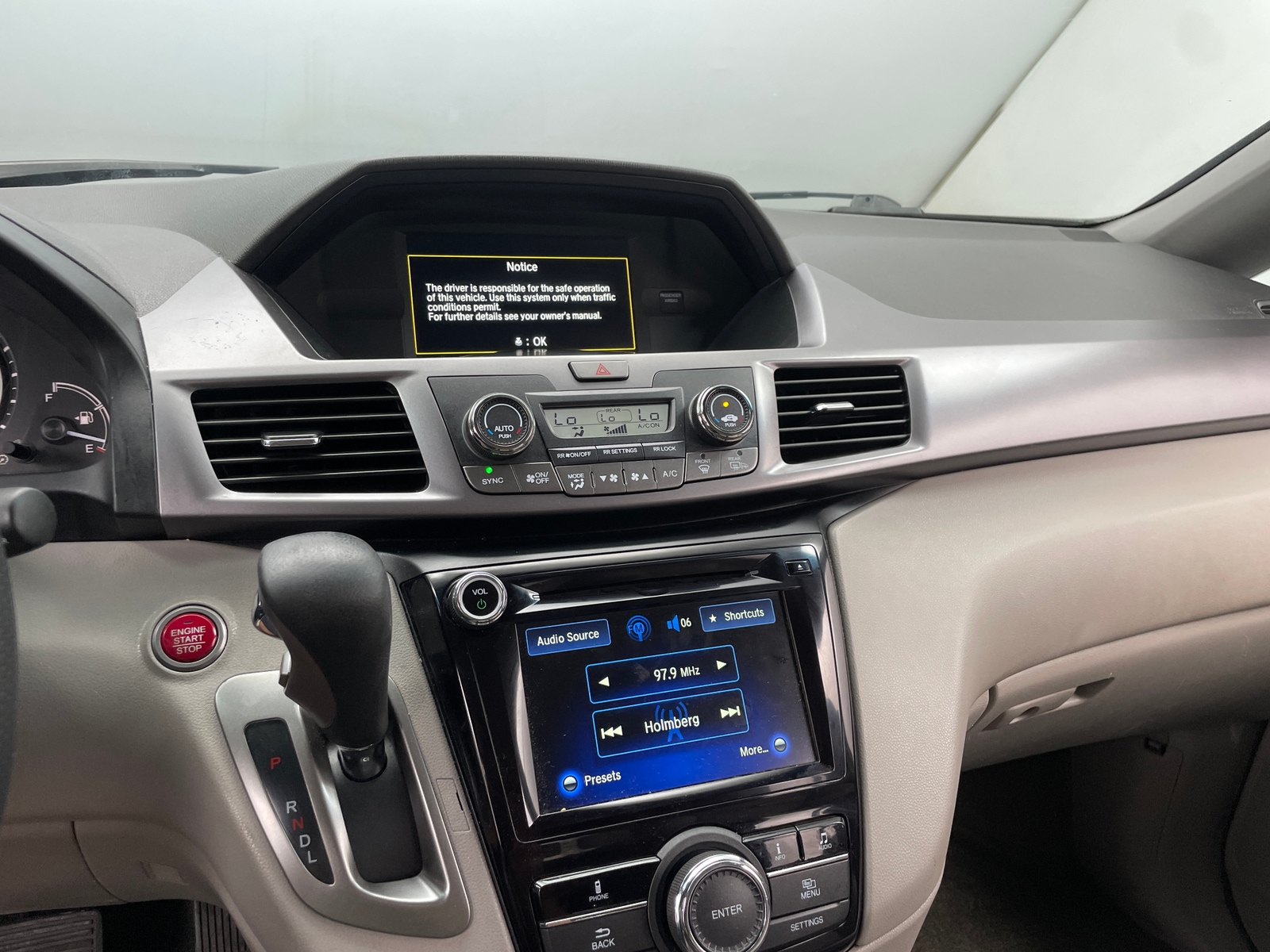 Thumbnail: 2014 Honda Odyssey - 4