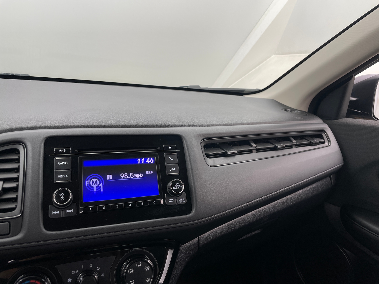 Thumbnail: 2022 Honda HR-V - 4