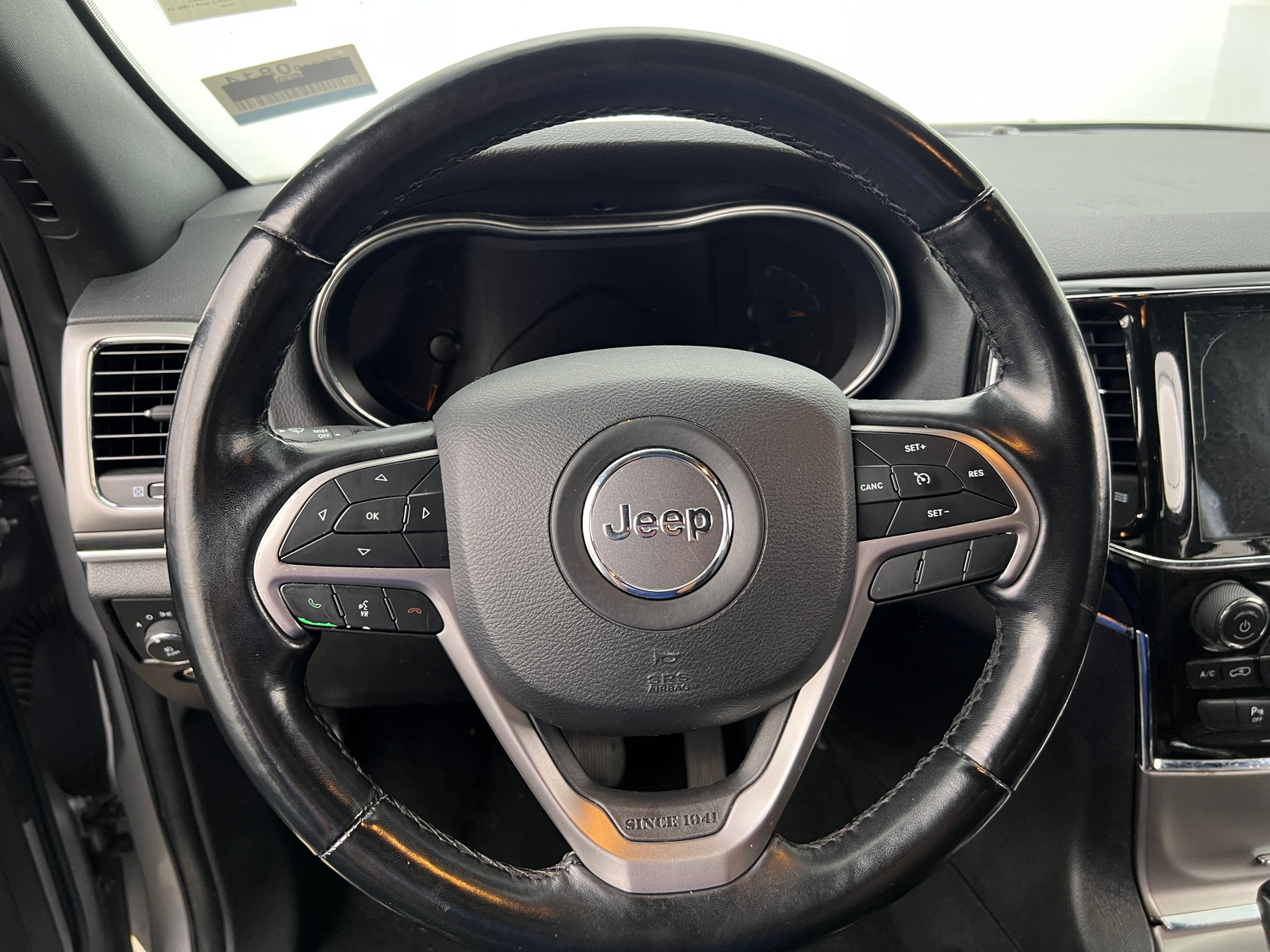 Thumbnail: 2021 Jeep Grand Cherokee - 4