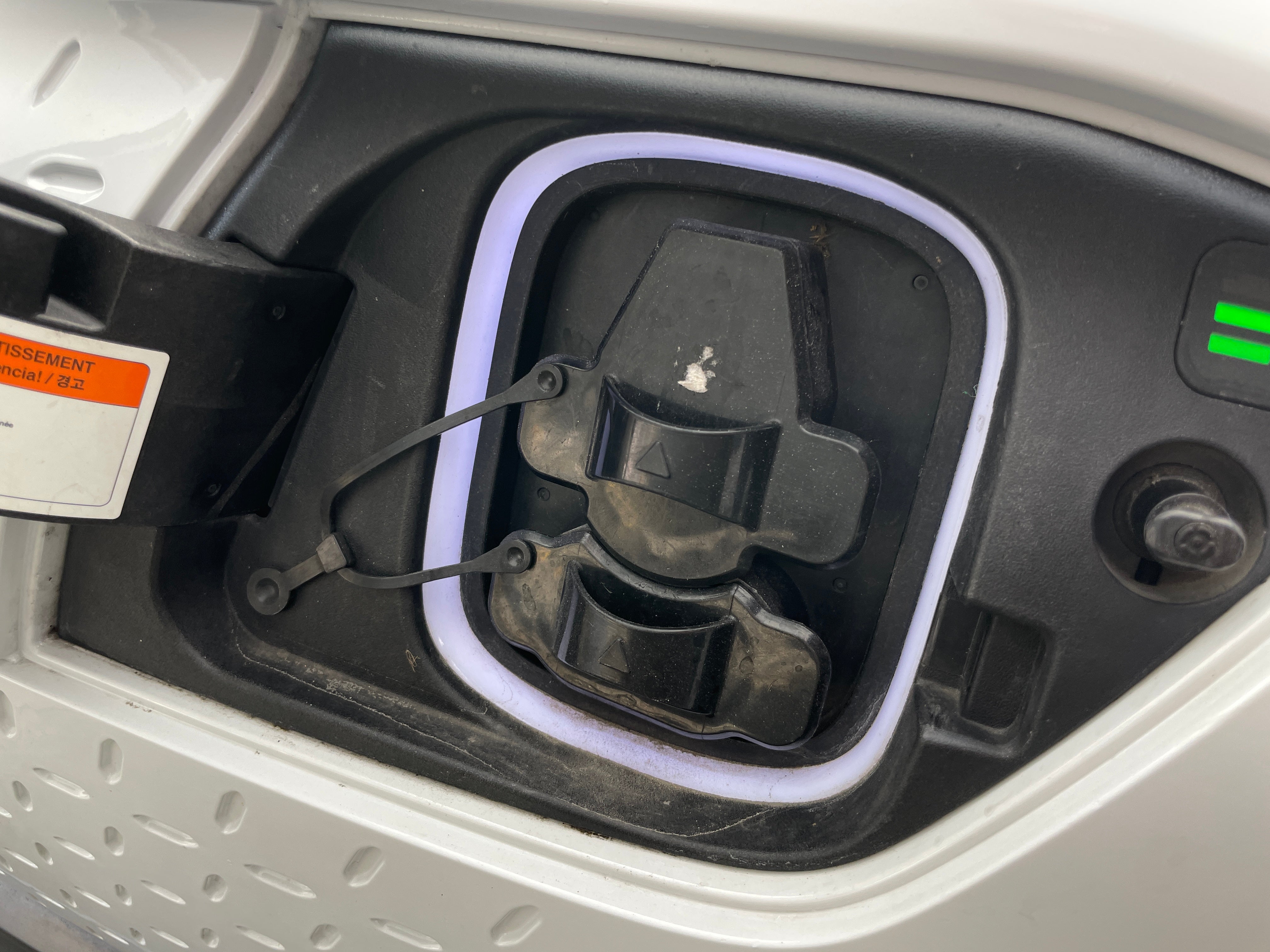 Used 2021 Hyundai Kona EV Ultimate with VIN KM8K53AG9MU107856 for sale in Oak Creek, WI