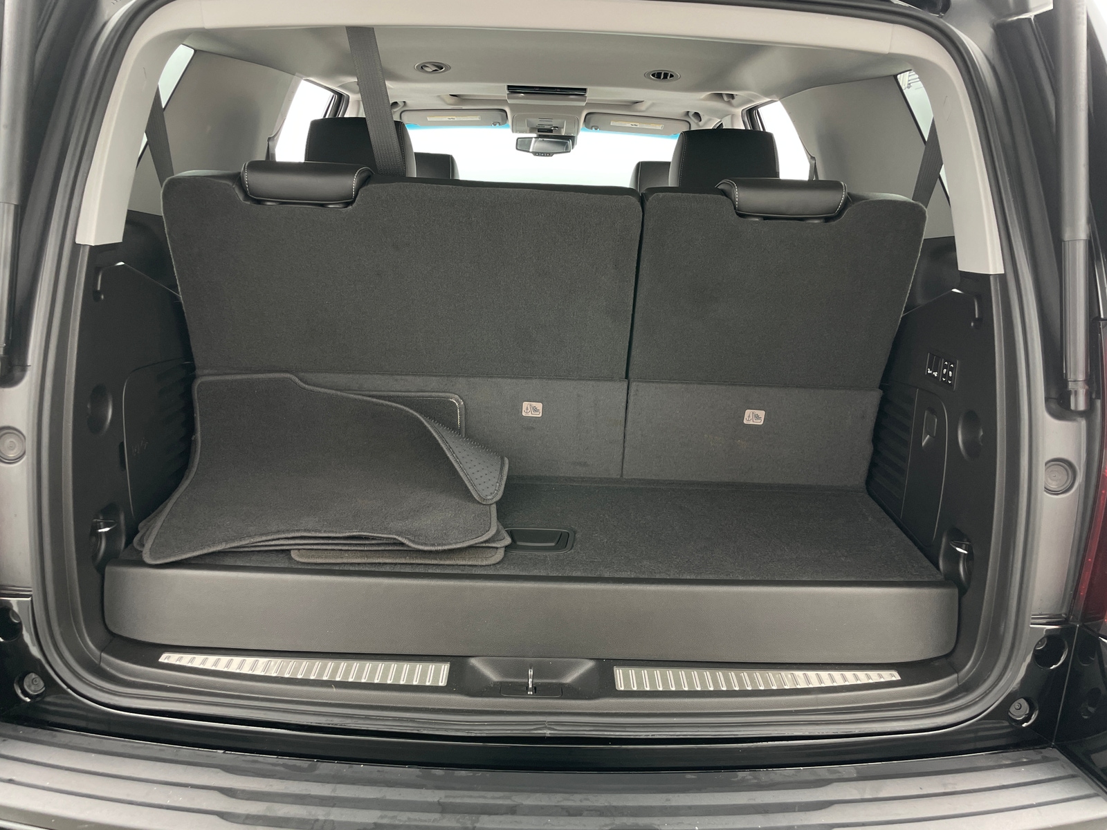 Thumbnail: 2018 Chevrolet Tahoe - 6
