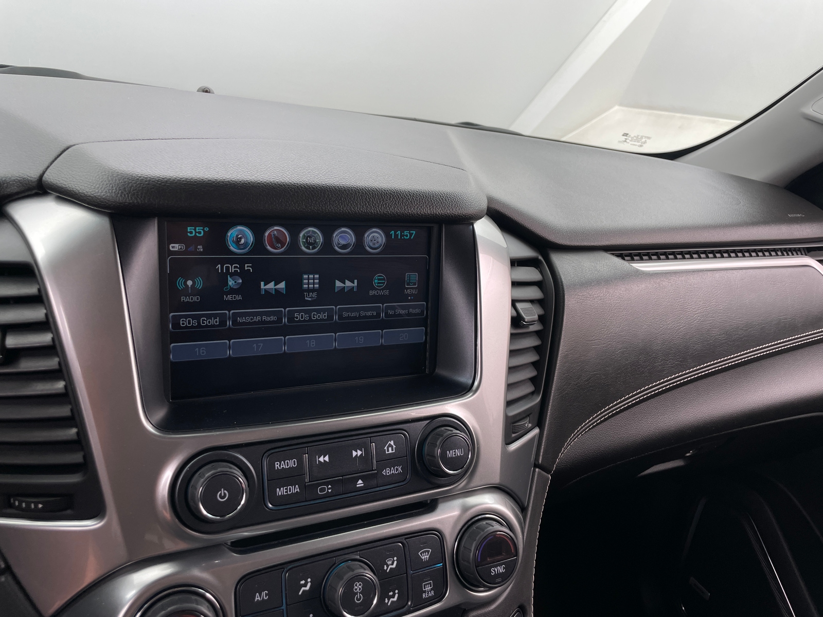 Thumbnail: 2018 Chevrolet Tahoe - 3