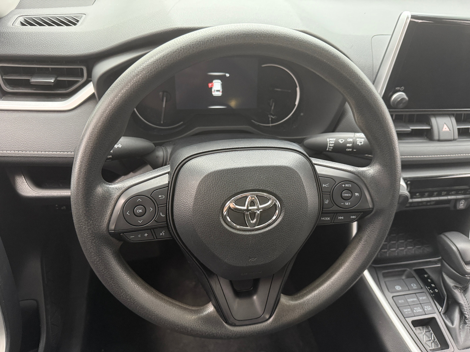 Thumbnail: 2024 Toyota RAV4 - 5