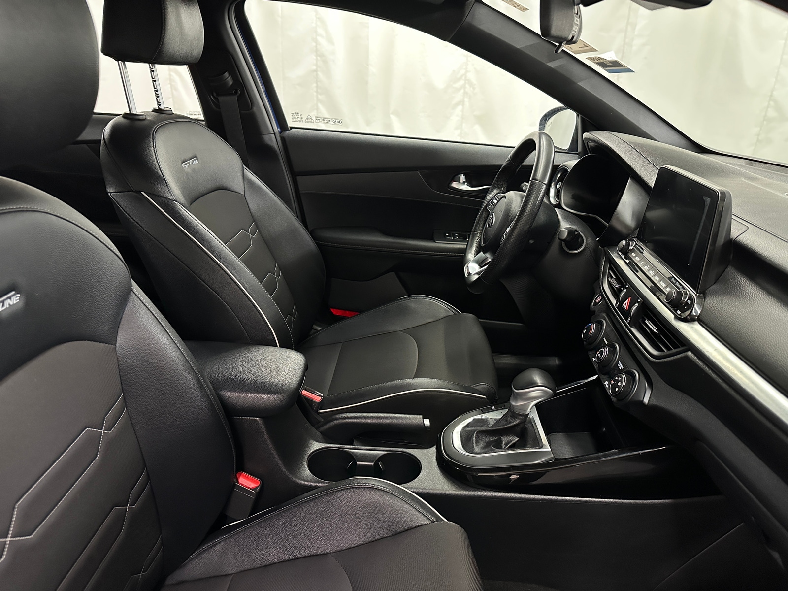 Thumbnail: 2021 Kia Forte - 2