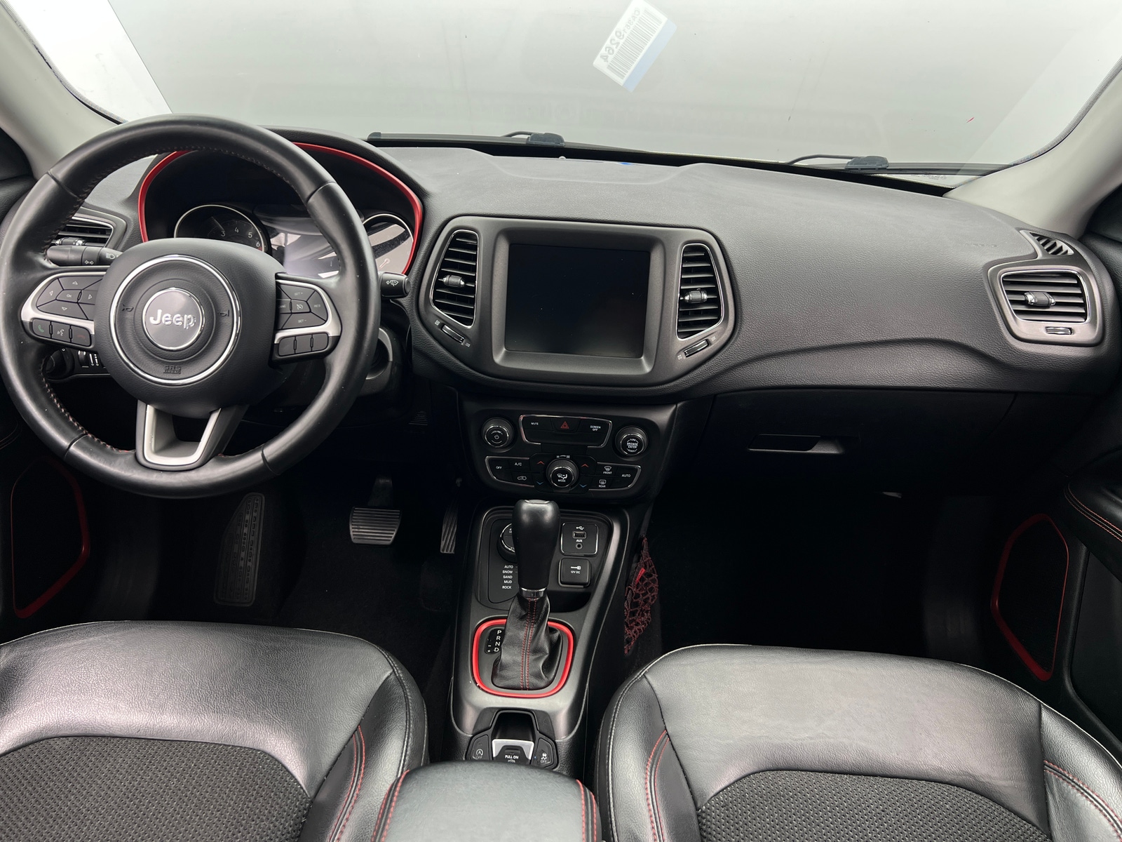 Thumbnail: 2018 Jeep Compass - 3