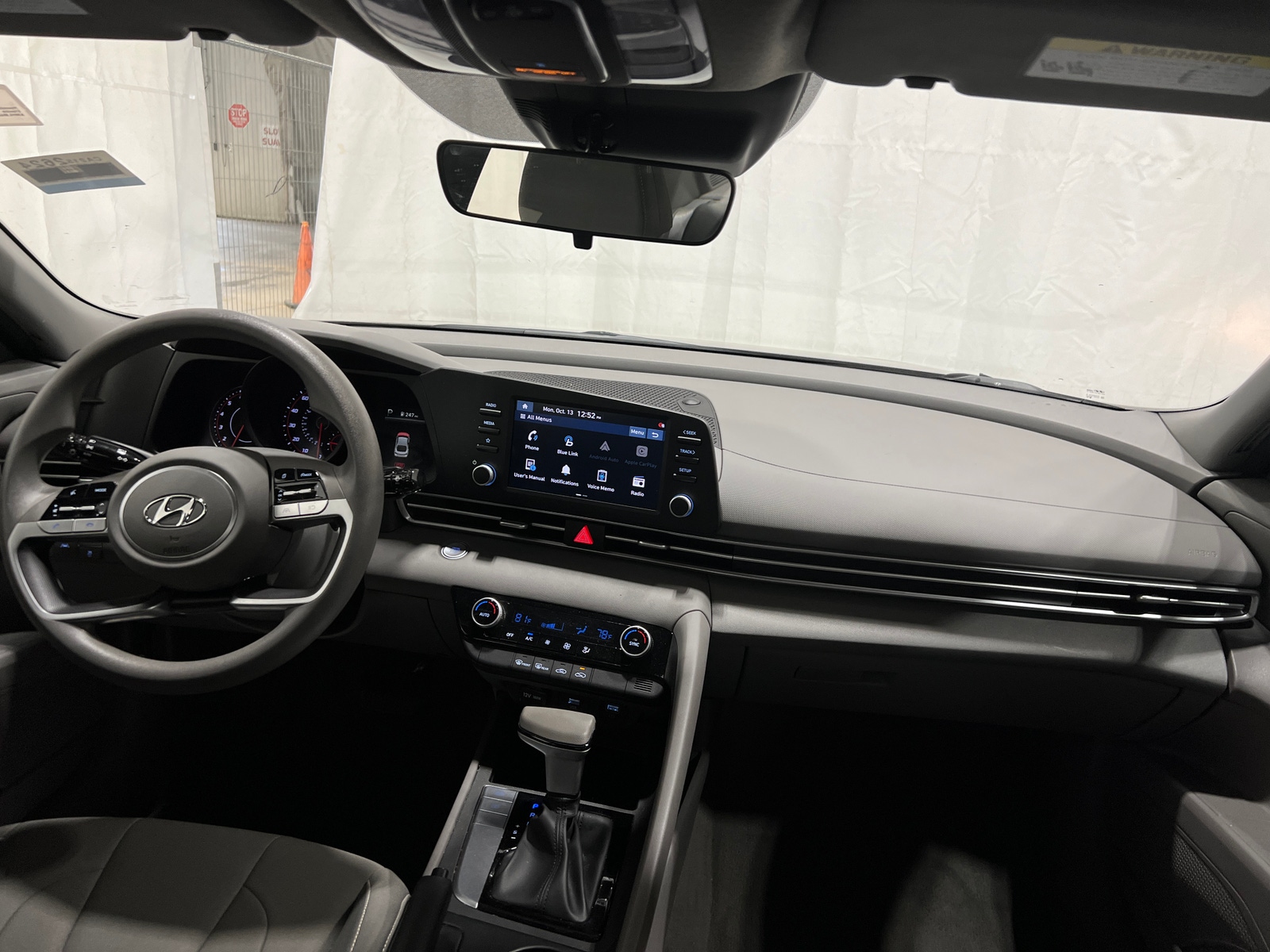 Thumbnail: 2022 Hyundai Elantra - 3