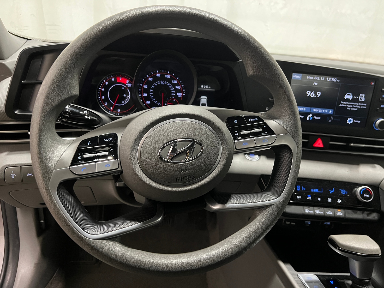 Thumbnail: 2022 Hyundai Elantra - 5