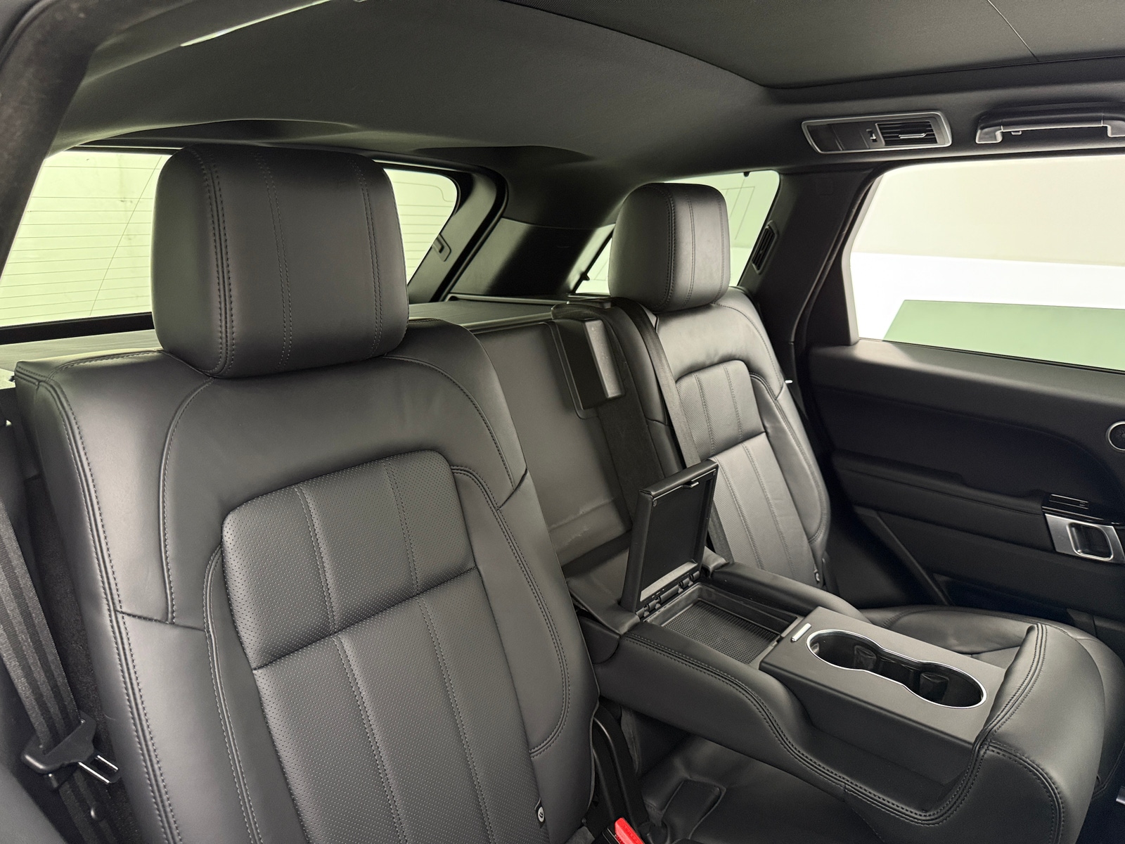 Thumbnail: 2021 Land Rover Range Rover Sport - 6
