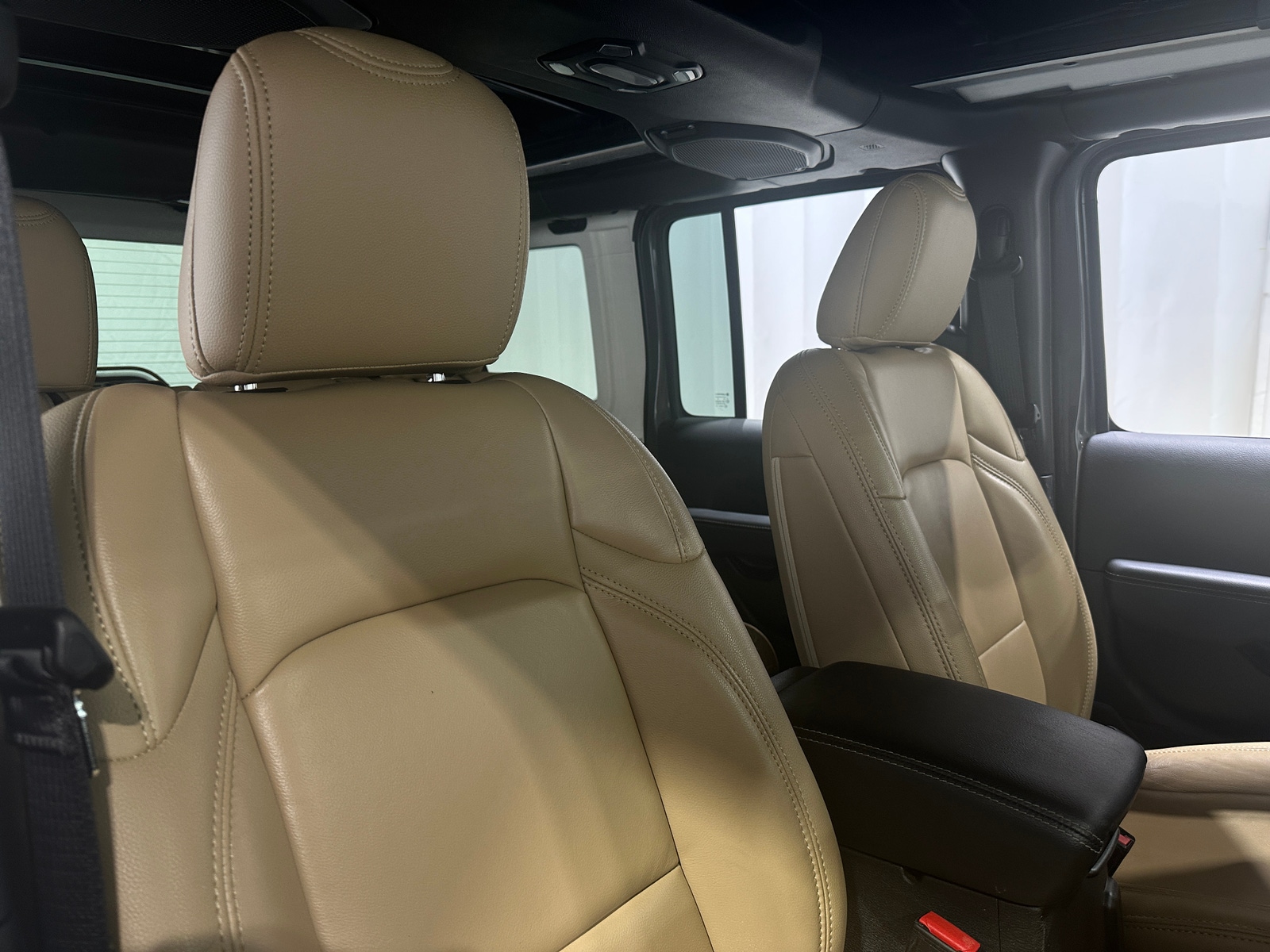 Thumbnail: 2022 Jeep Wrangler - 2
