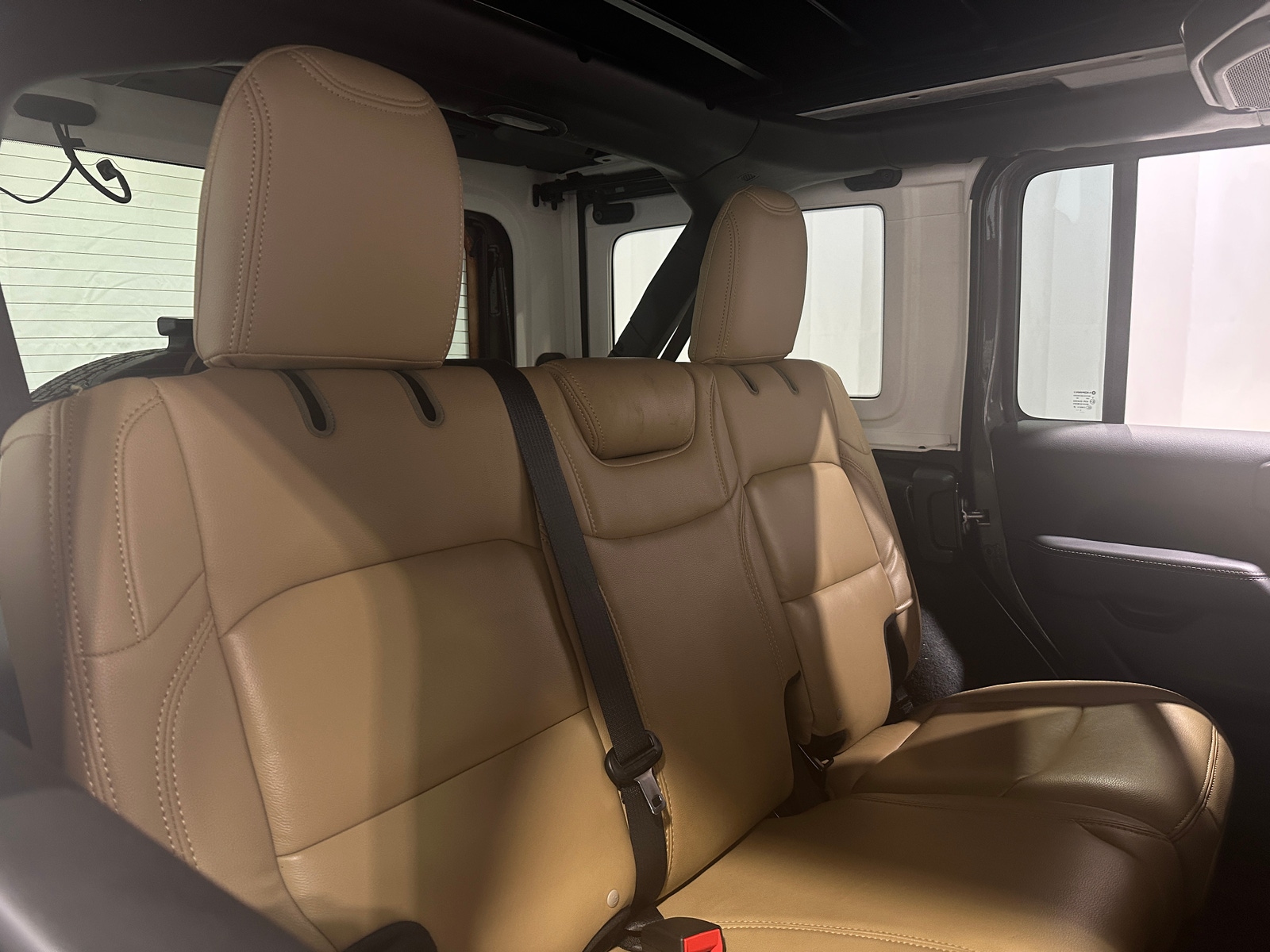 Thumbnail: 2022 Jeep Wrangler - 6
